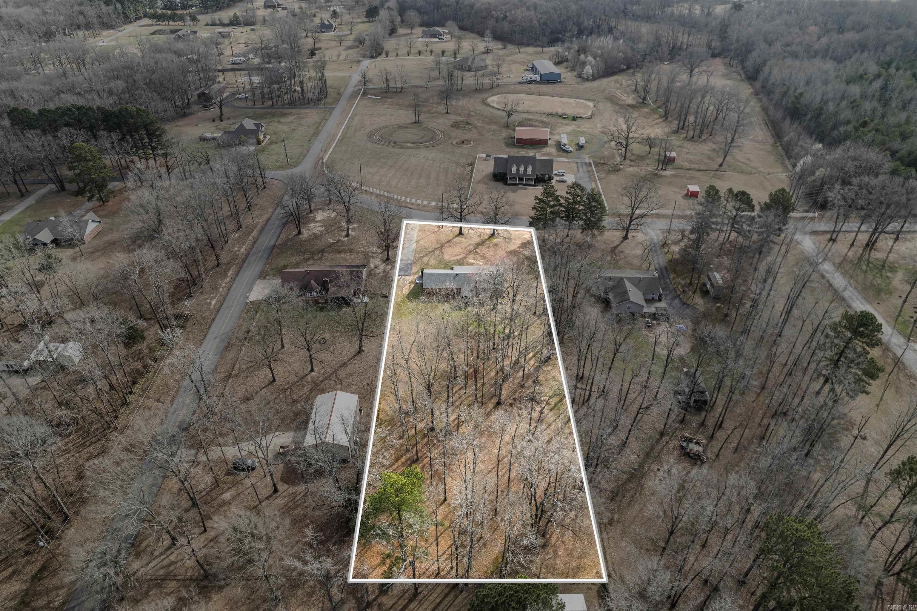 CINNAMON ACRES - Residential