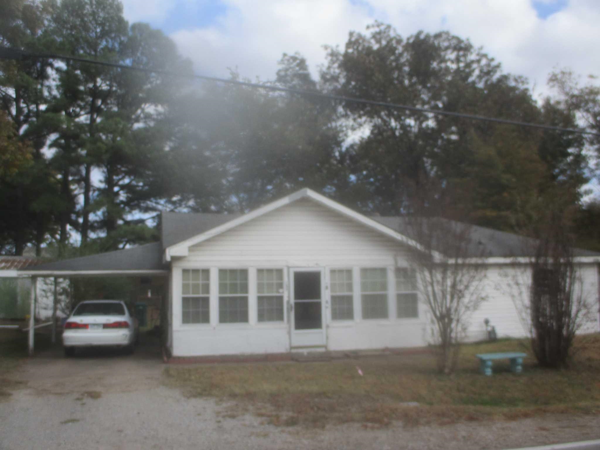 Flying on to the rental market is 706 Beauchamp in Manila, AR! This 3 bedroom, 1 bathroom newly renovated home won't last long in this rental market! This home has all new paint and flooring throughout, along with new countertops, appliances, fixtures, etc. This home has a split floor plan with the master bedroom off of the kitchen and the 2 other bedrooms off of the living room. This property also has a large backyard and a storage shed. Call today to make this house your new home!