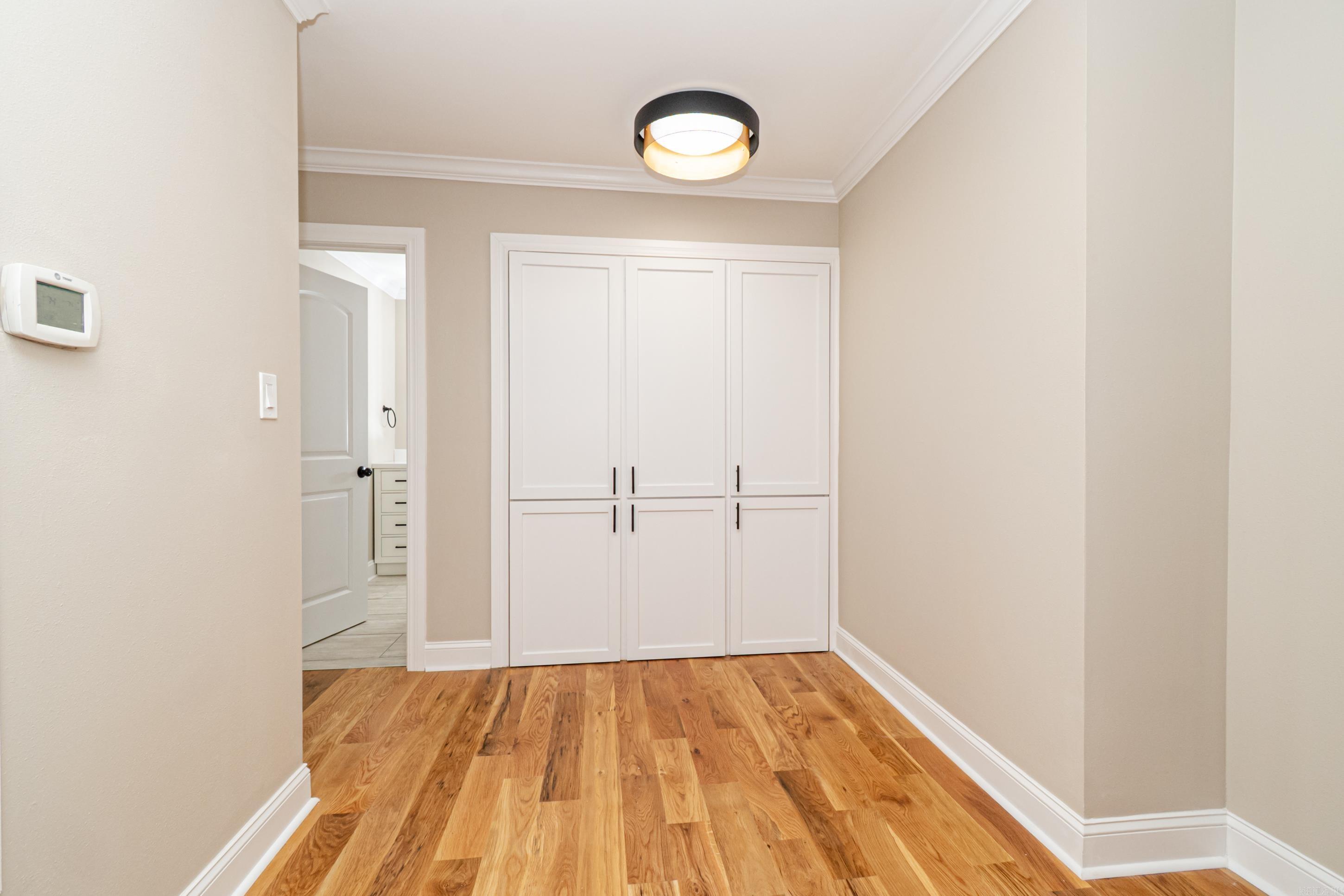 COUNTRY CLUB COLONY - Residential