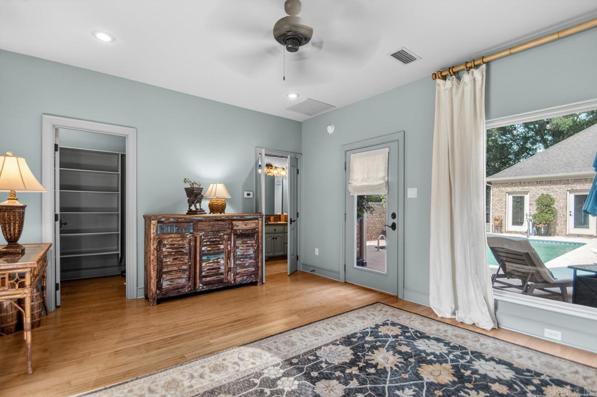 CHAPEL HILL - Residential