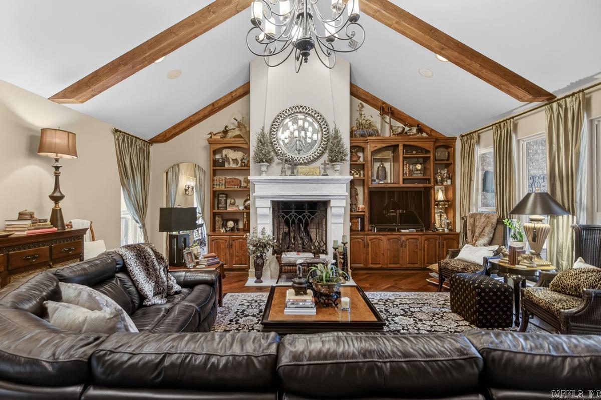 CHAPEL HILL - Residential