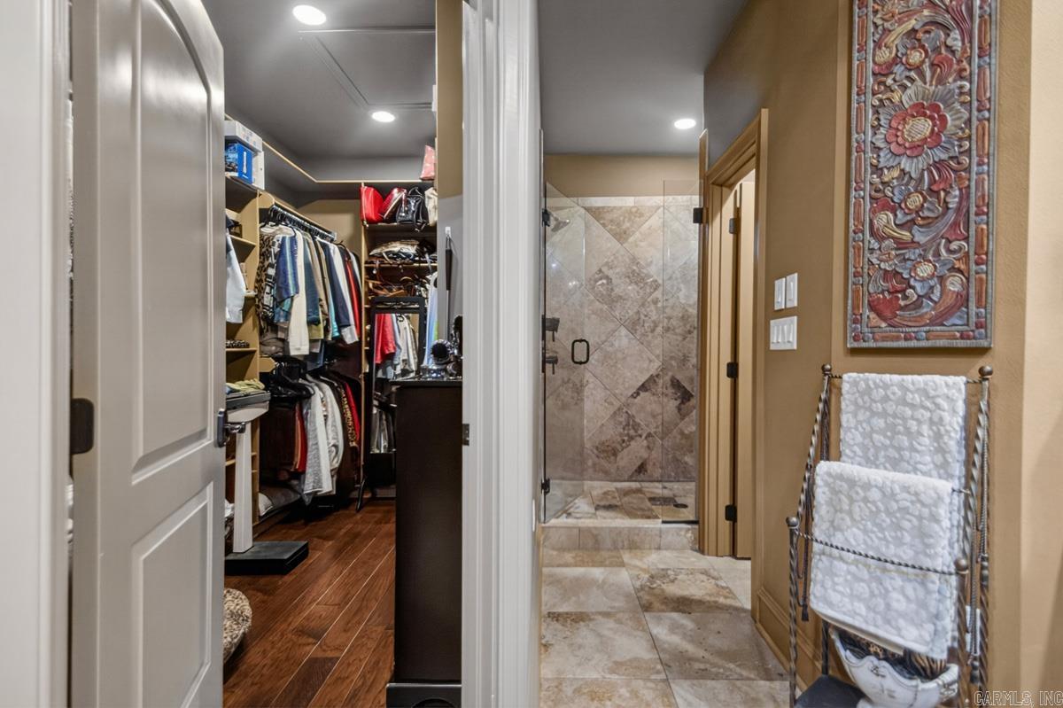 CHAPEL HILL - Residential