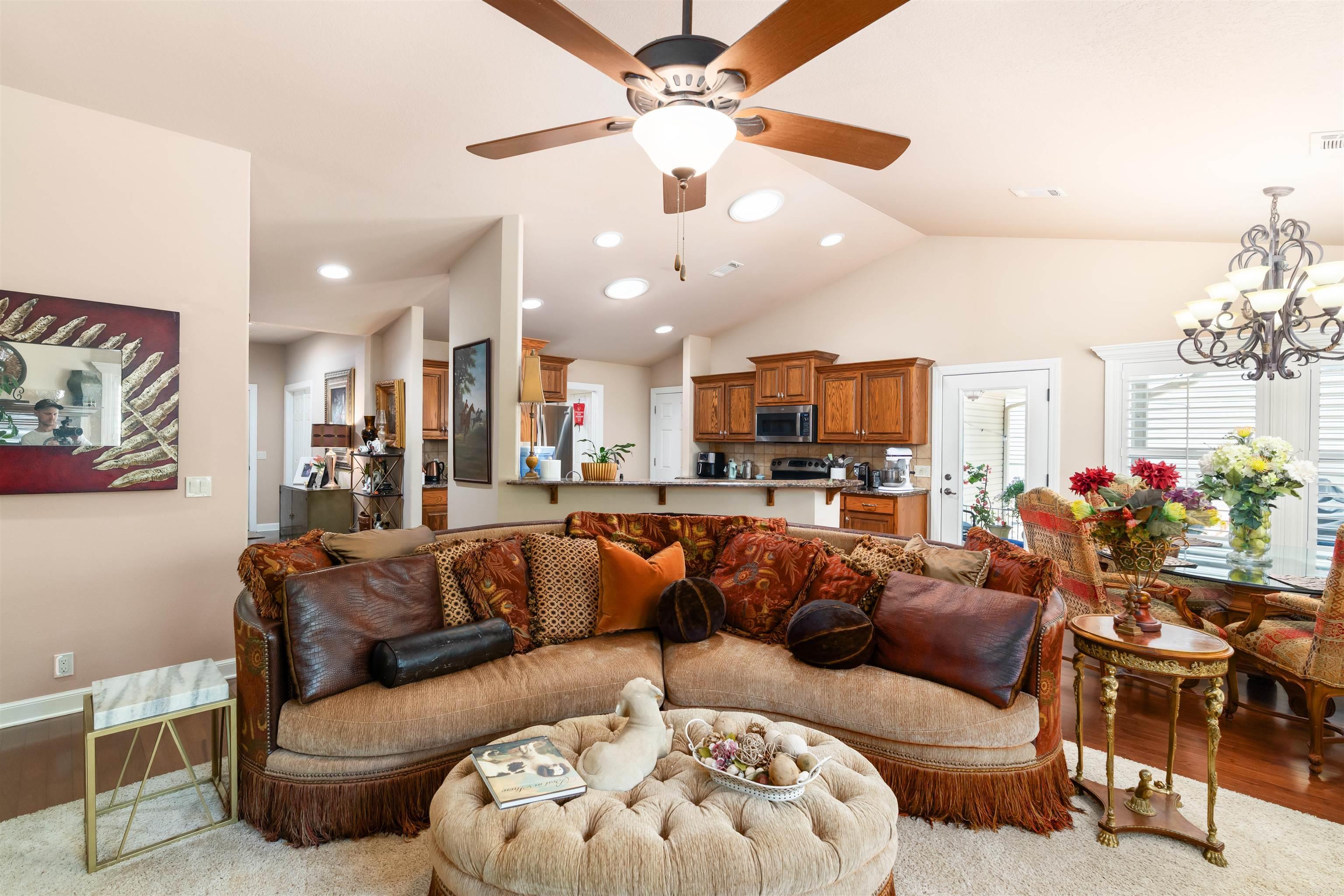 Maderas Gardens Villas - Residential