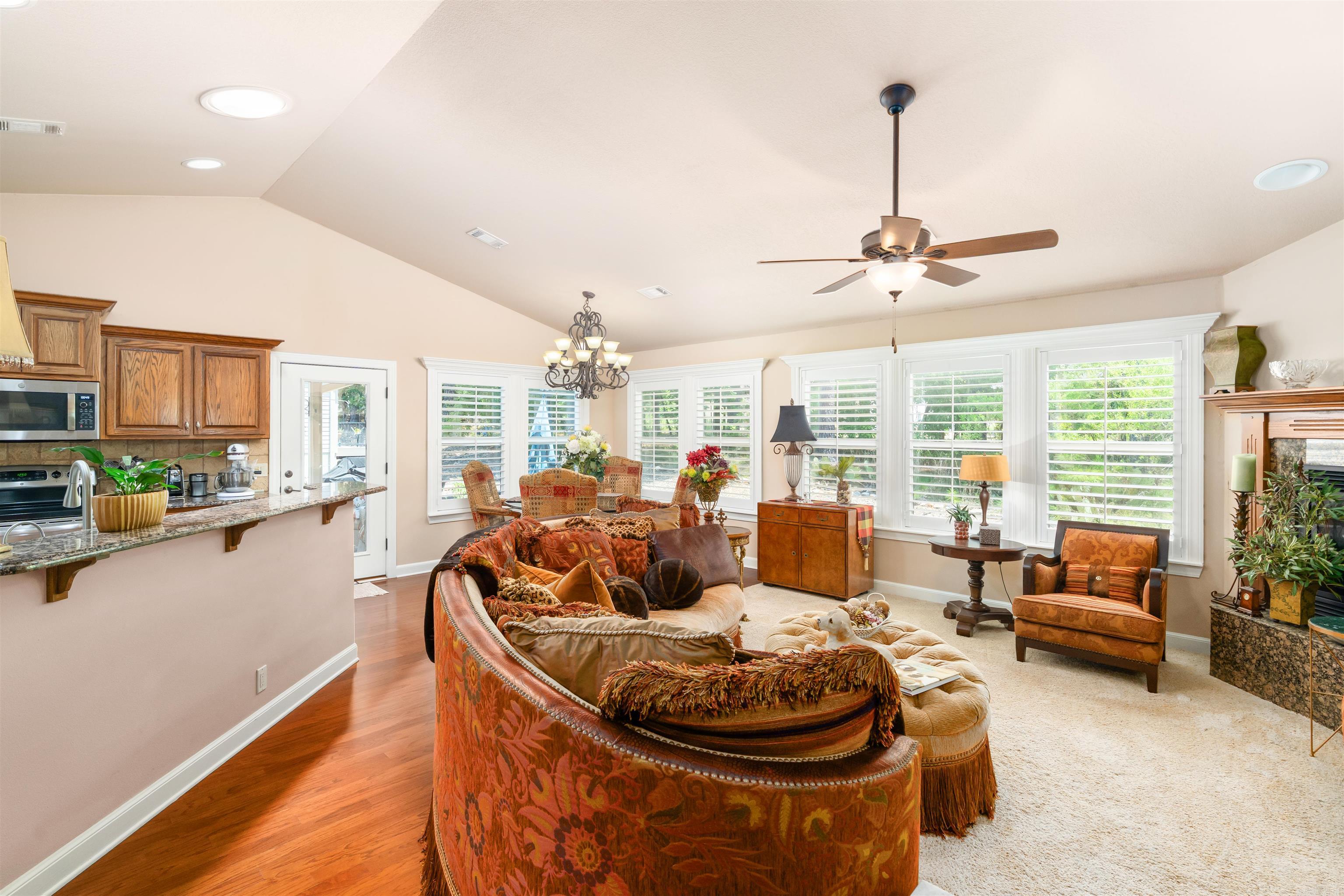 Maderas Gardens Villas - Residential