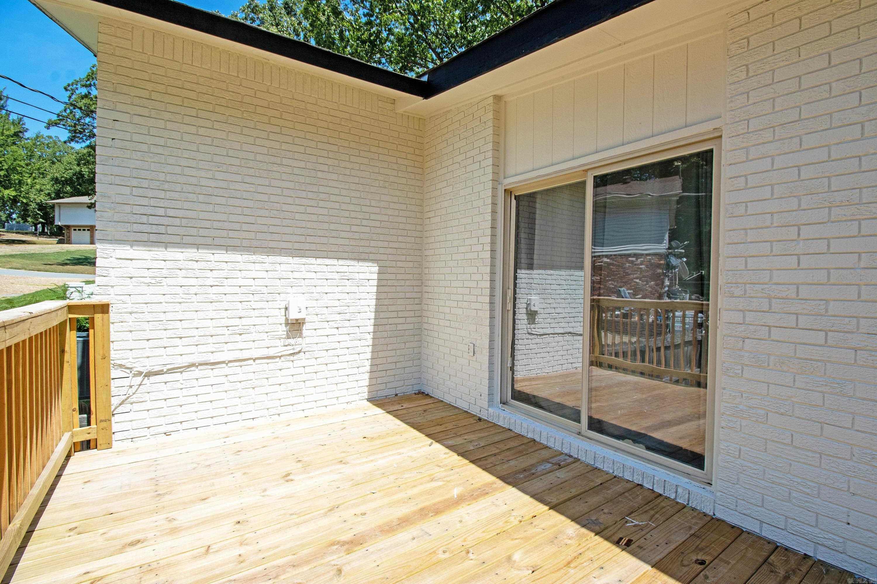COUNTRY CLUB PARK - Residential