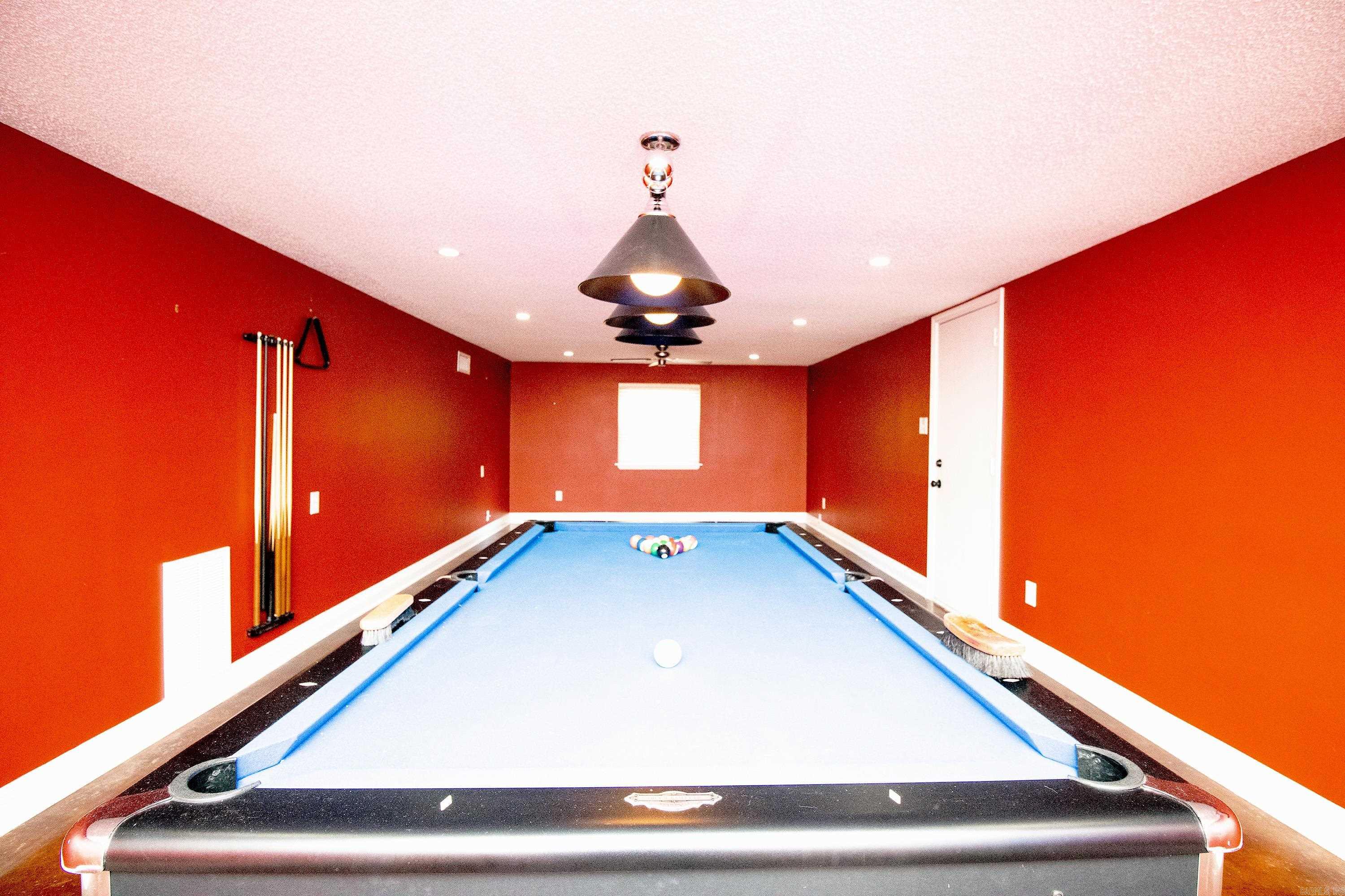 COUNTRY CLUB PARK - Residential