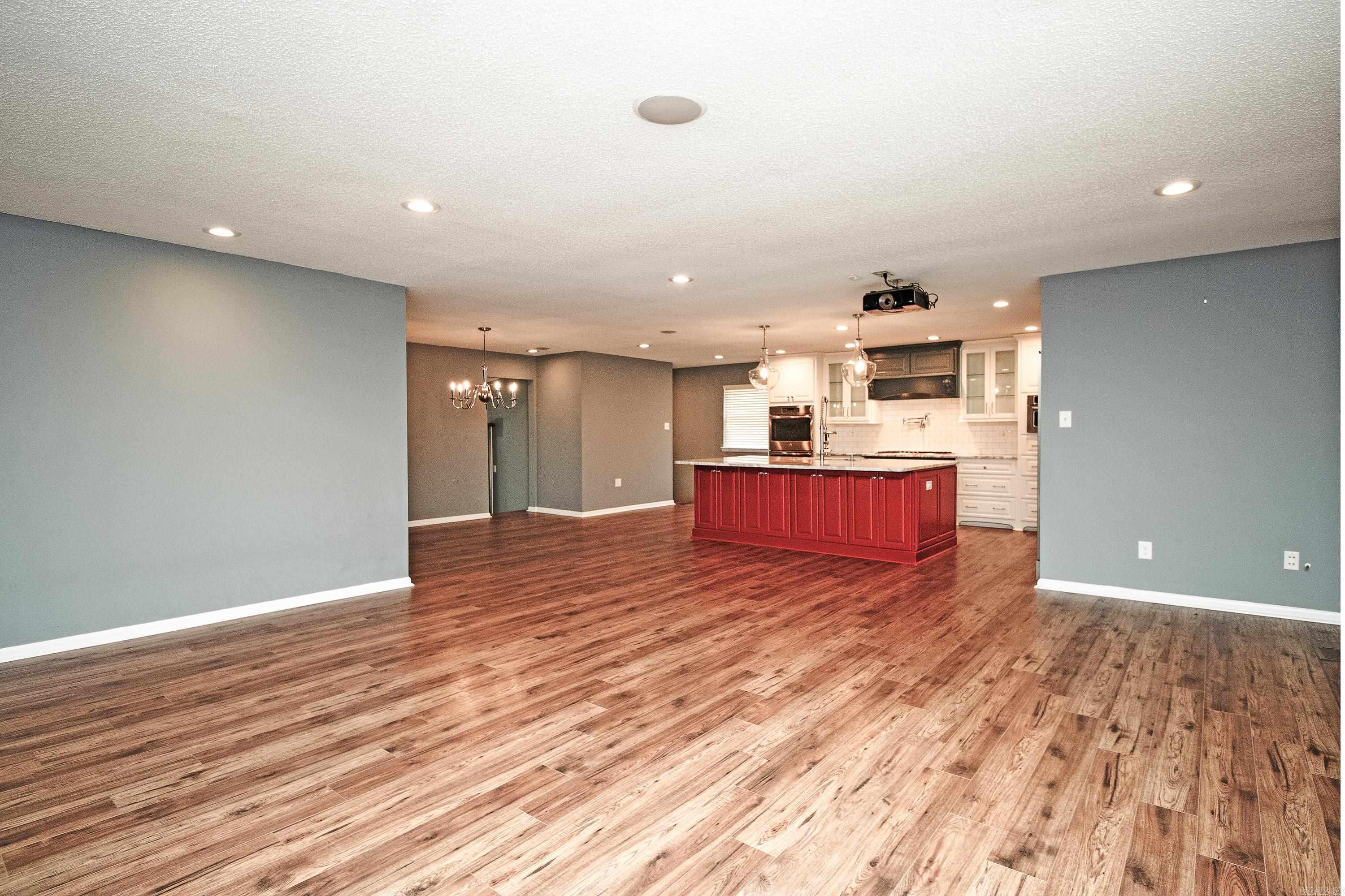 COUNTRY CLUB PARK - Residential