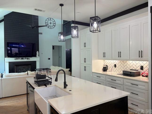 FLETCHER VALLEY "FLETCHER RIDGE" - Residential Lease