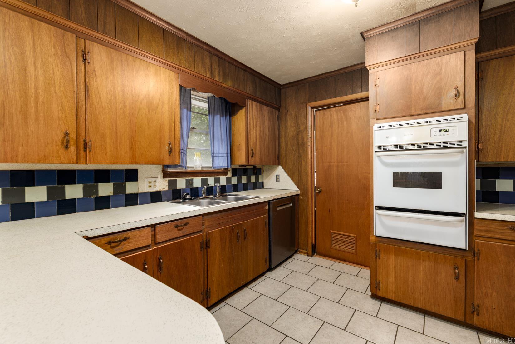INDIANHEAD LAKES EST - Residential