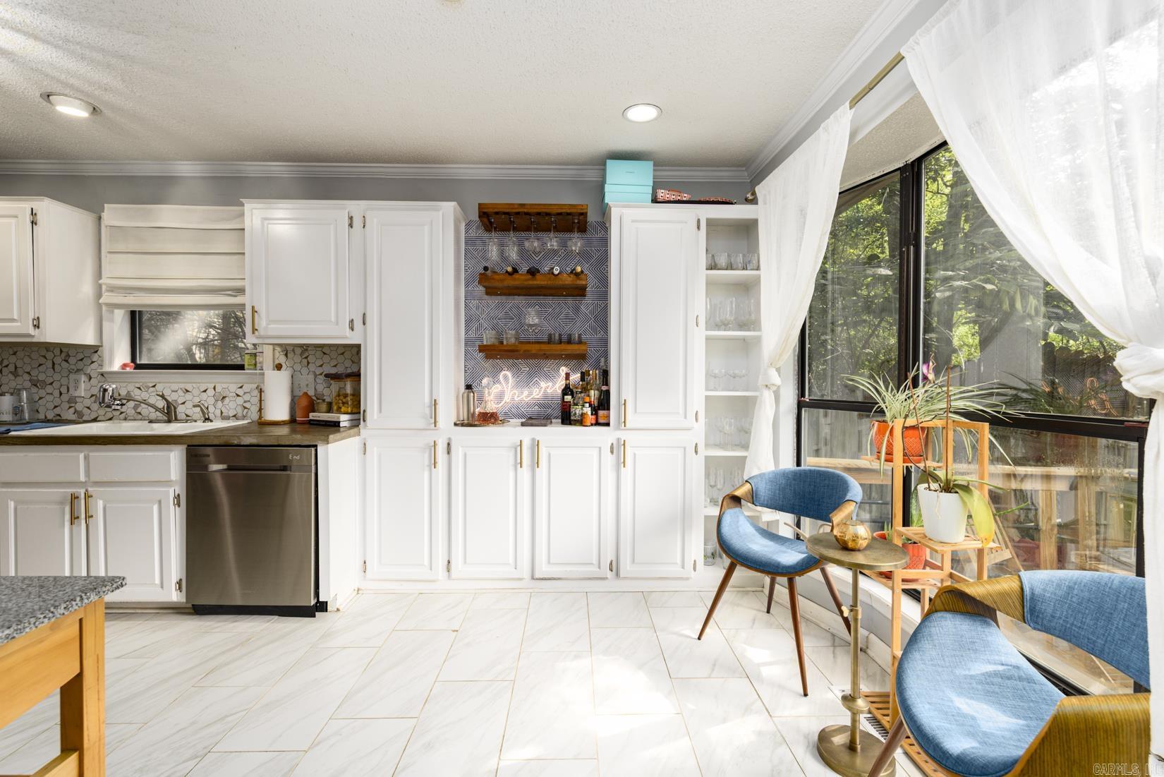 PLEASANT VIEW - Residential