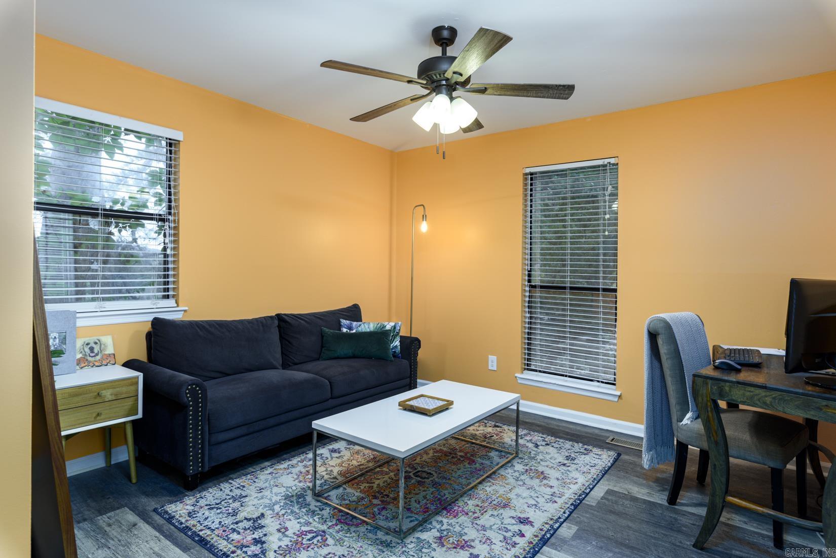 PLEASANT VIEW - Residential