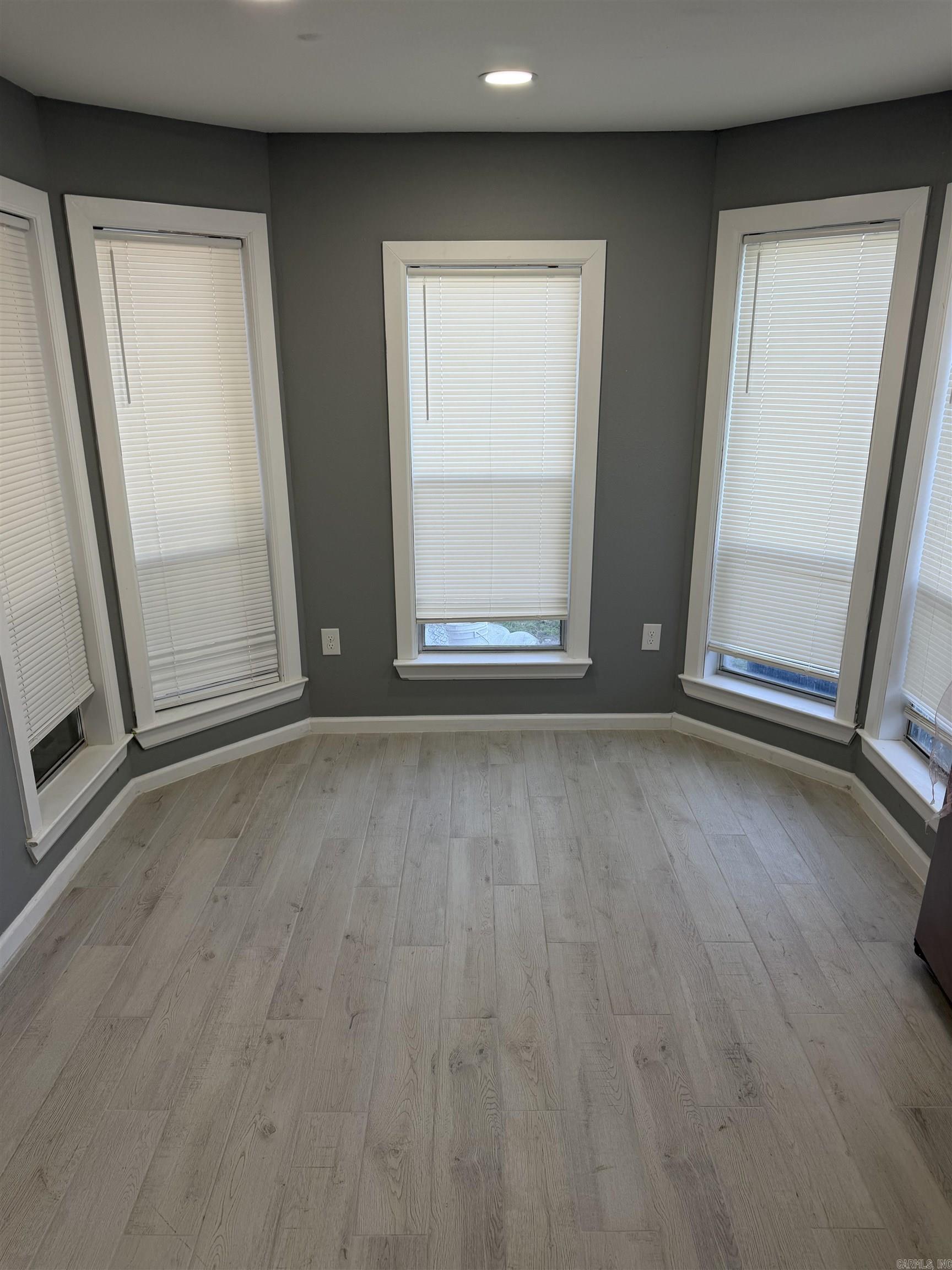 EAST CENTRAL - Residential