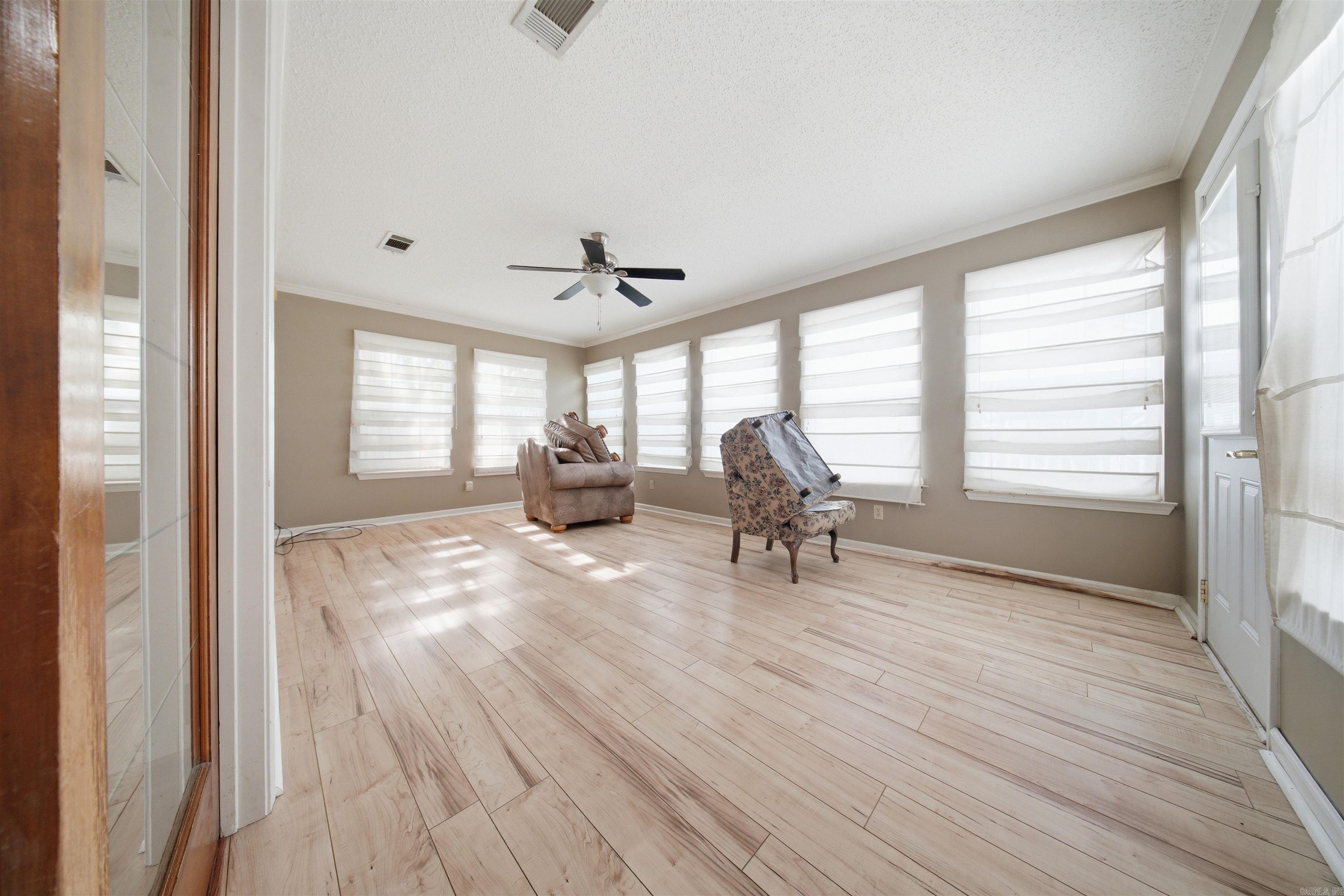 STONEWALL - Residential