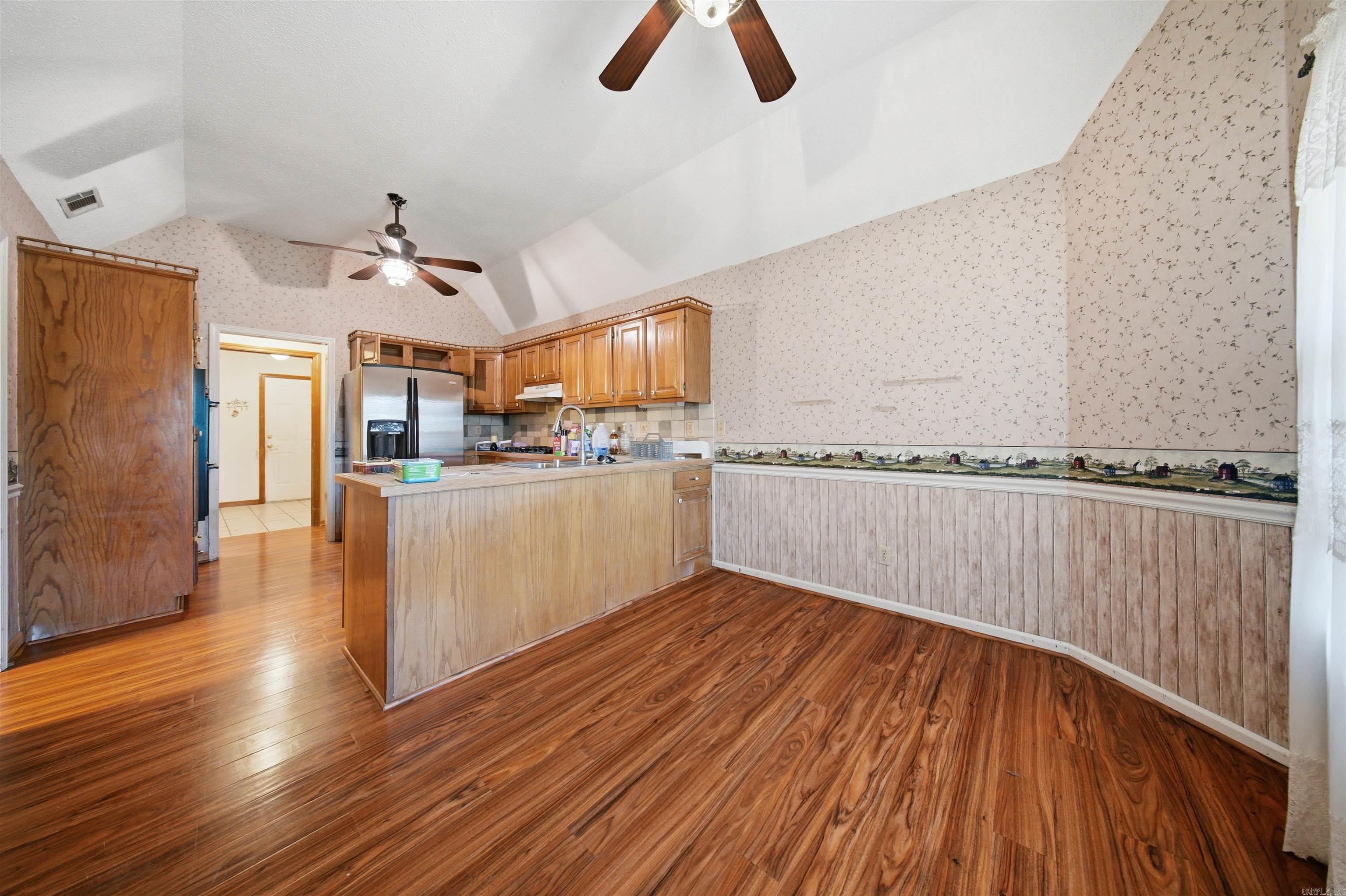 STONEWALL - Residential