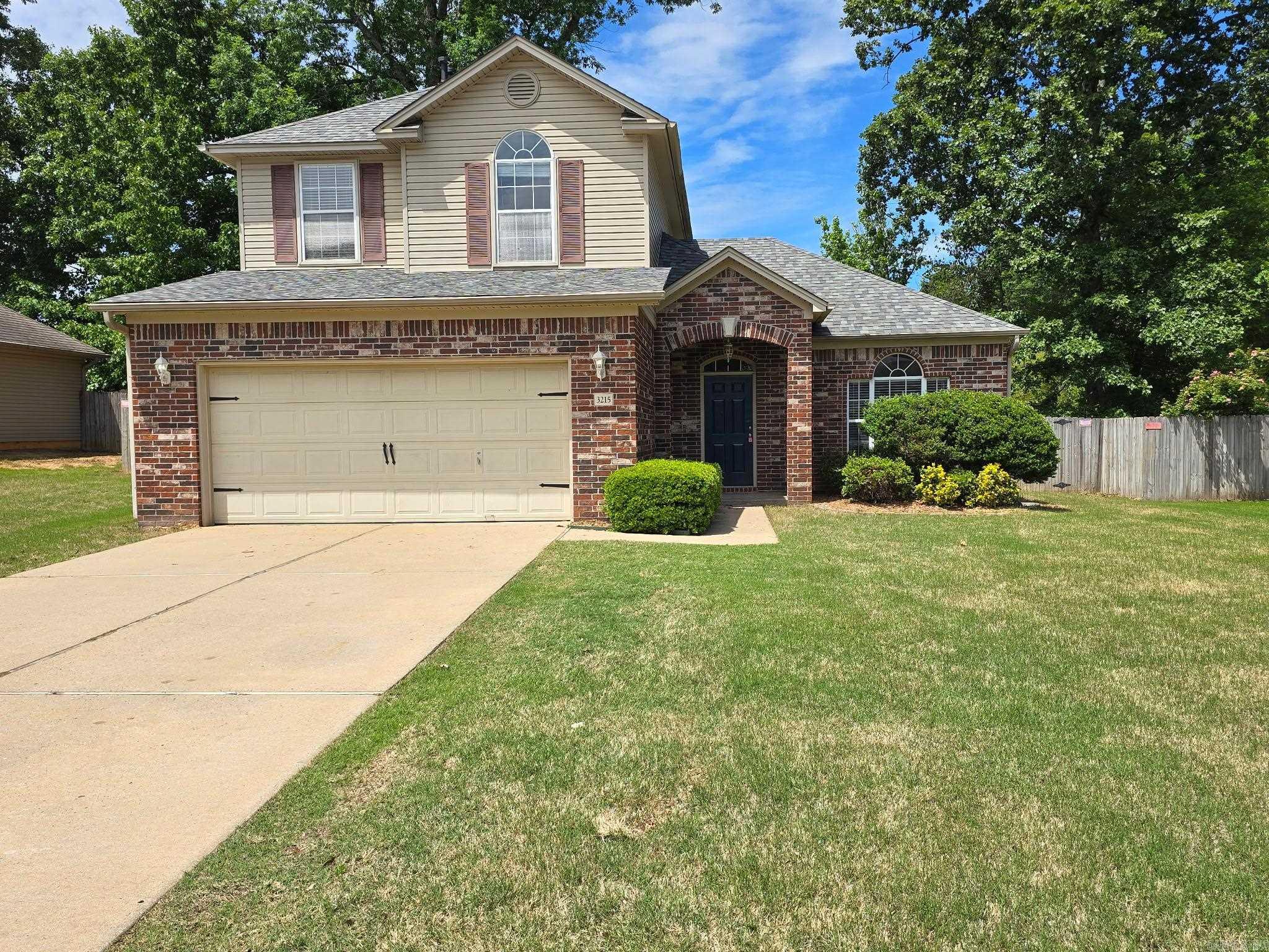 3215 Shelby Drive in Benton, AR is a charming 3-bedroom, 2.5-bath home that blends character with practical layout. The living area features a fireplace, creating a warm focal point, while the fenced yard offers privacy and secure outdoor space. Thoughtfully maintained and described as super cute, this residence provides comfortable rooms and functional baths throughout. Located in Benton, the property is easy to view and presents an inviting option for those seeking a well-kept home.