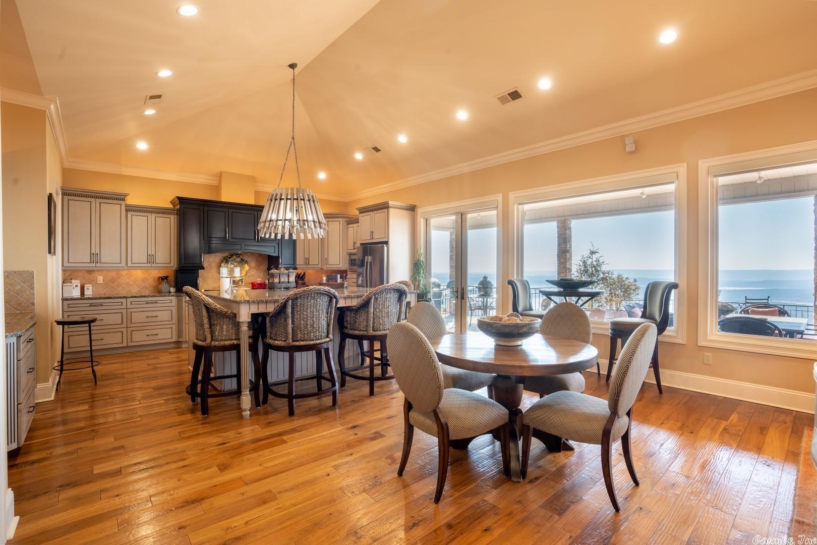 EAGLE RIDGE - Residential