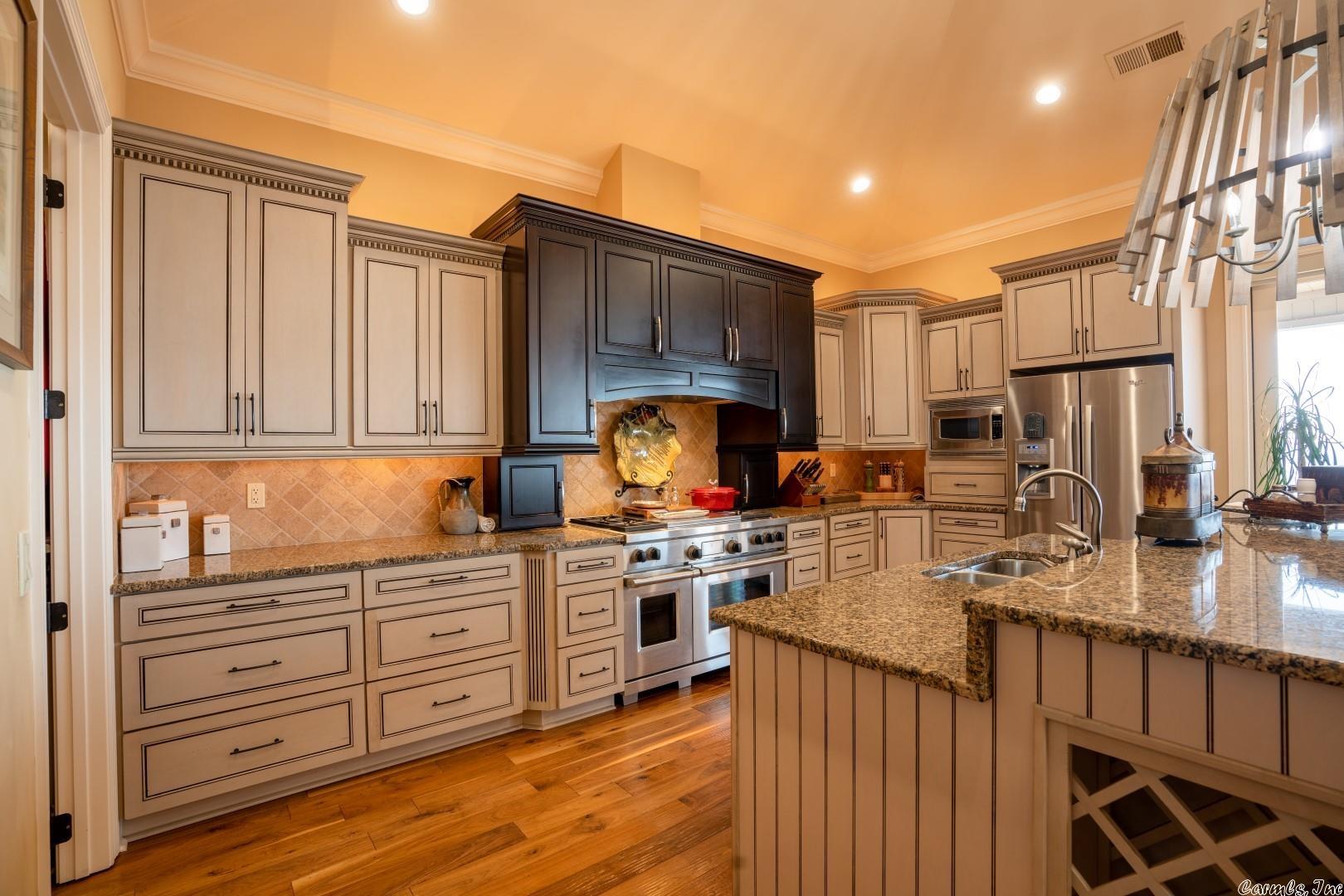 EAGLE RIDGE - Residential