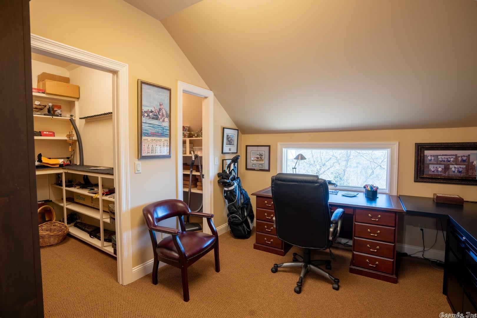 EAGLE RIDGE - Residential