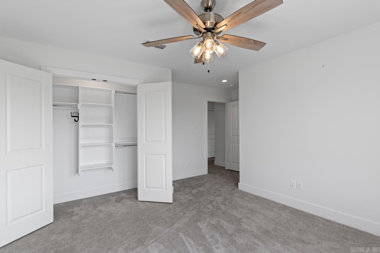 THE POINTE HURRICANE ESTATES - Residential