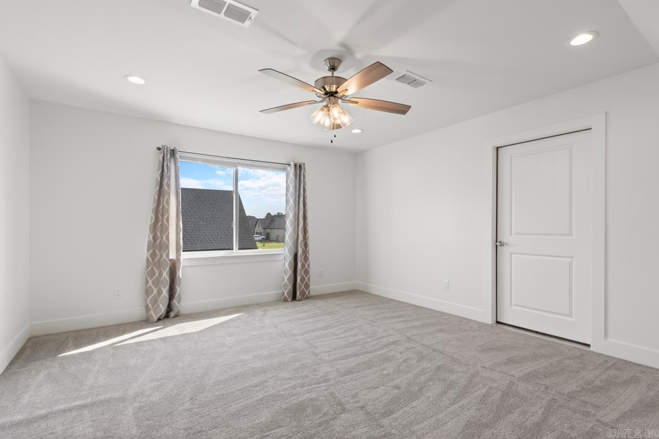 THE POINTE HURRICANE ESTATES - Residential