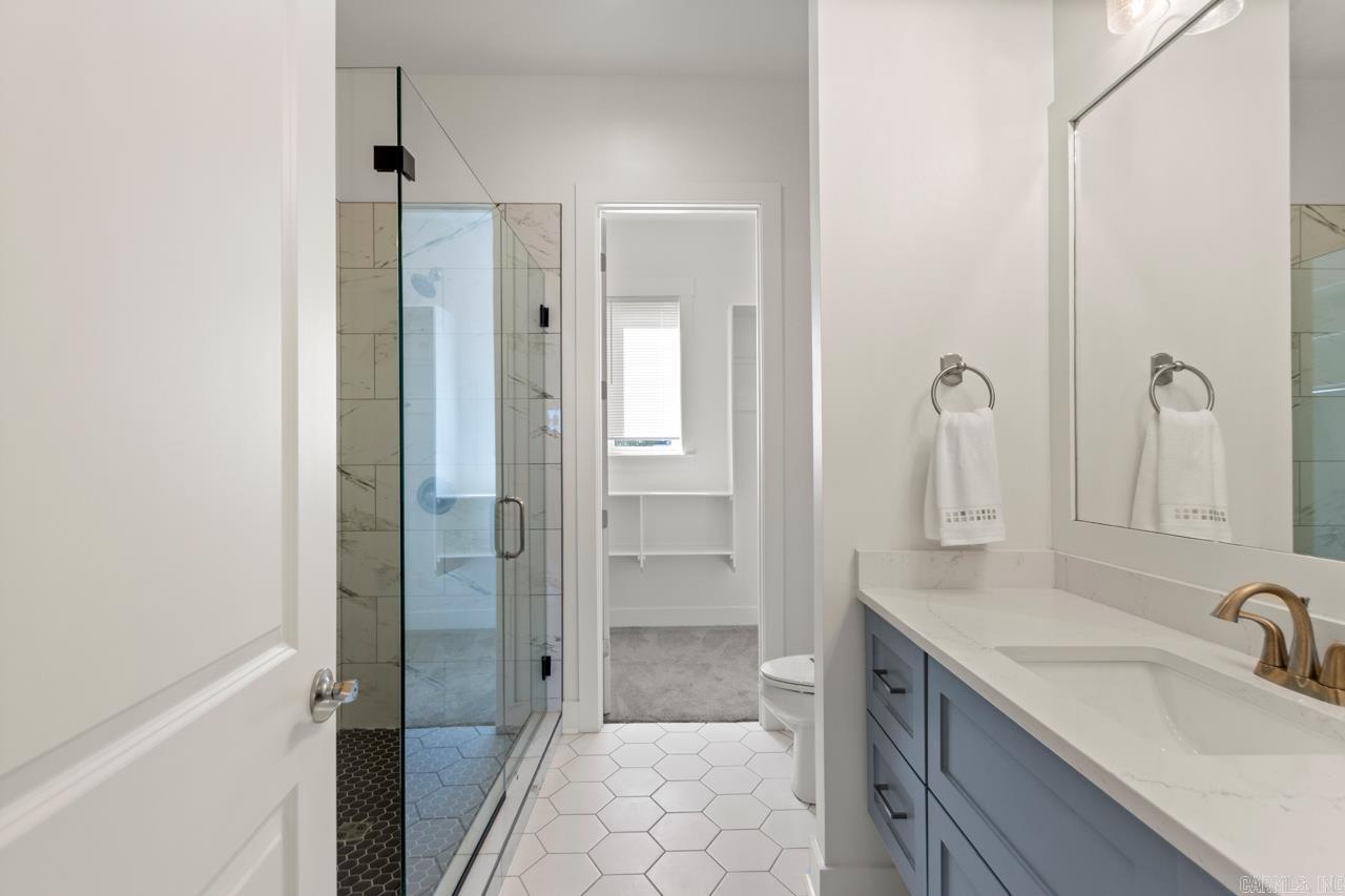 THE POINTE HURRICANE ESTATES - Residential