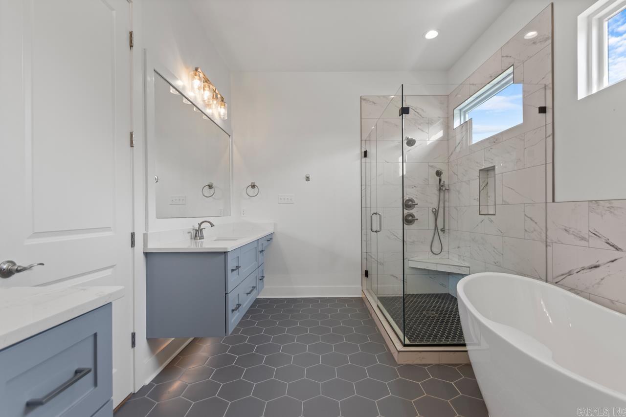 THE POINTE HURRICANE ESTATES - Residential