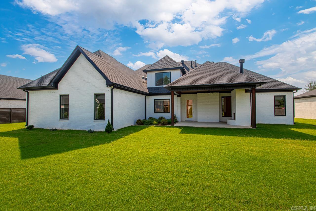 THE POINTE HURRICANE ESTATES - Residential