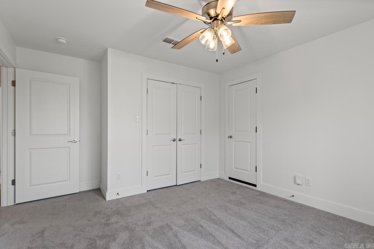 THE POINTE HURRICANE ESTATES - Residential