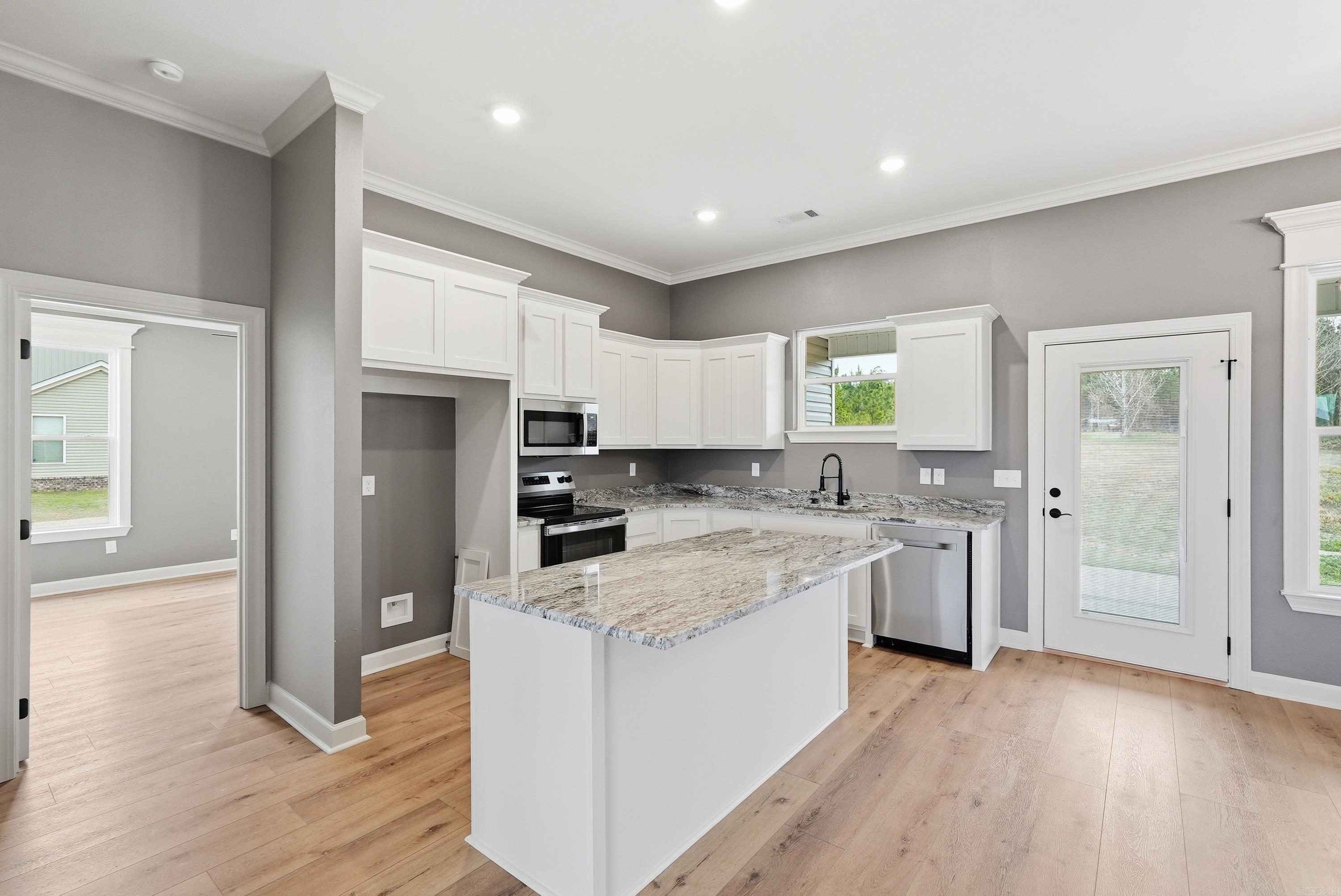 DEER CREEK SPRINGS - Residential