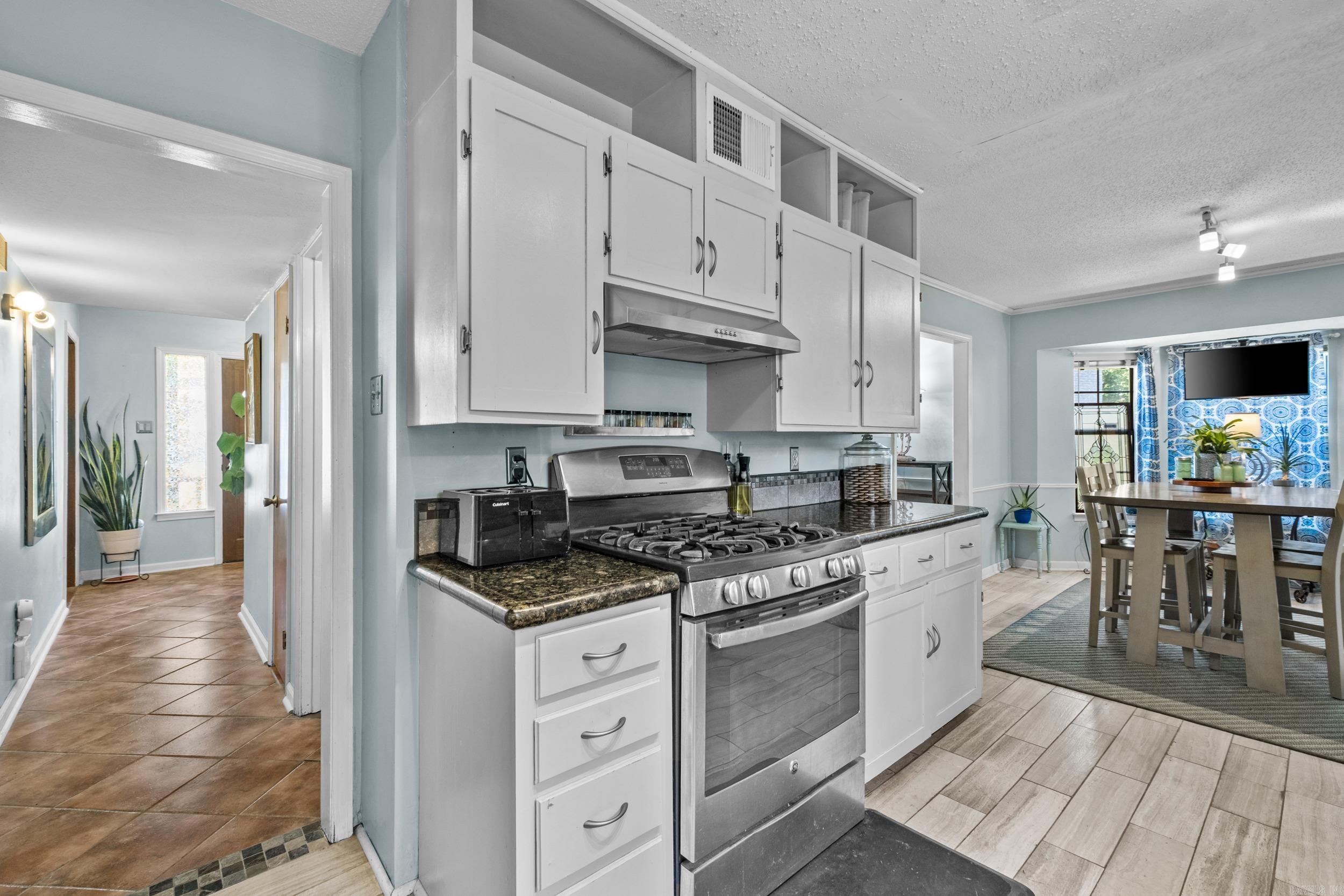 LUDINGTON HGTS - Residential