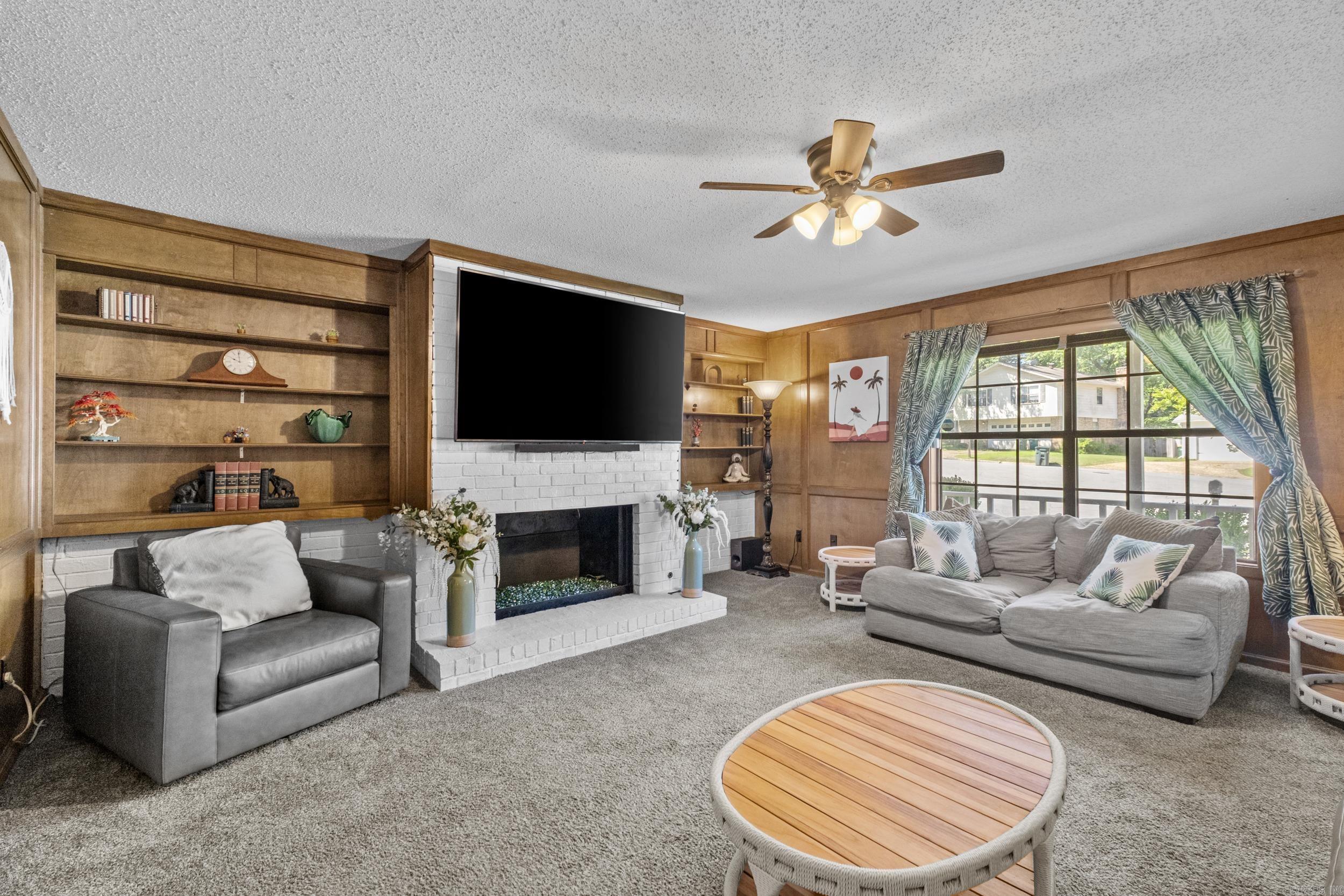 LUDINGTON HGTS - Residential