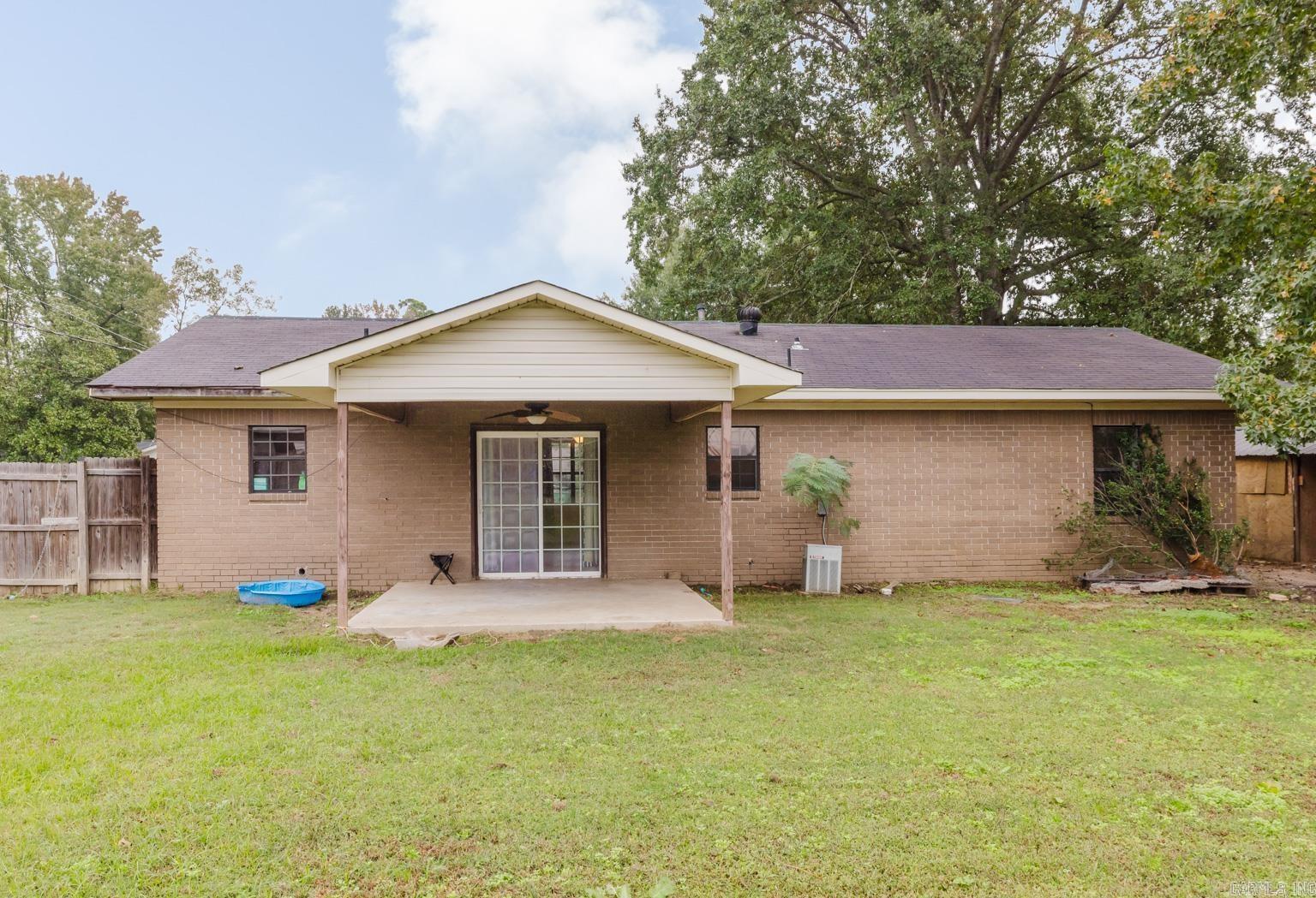 PINE MANOR SUB DIV - Residential