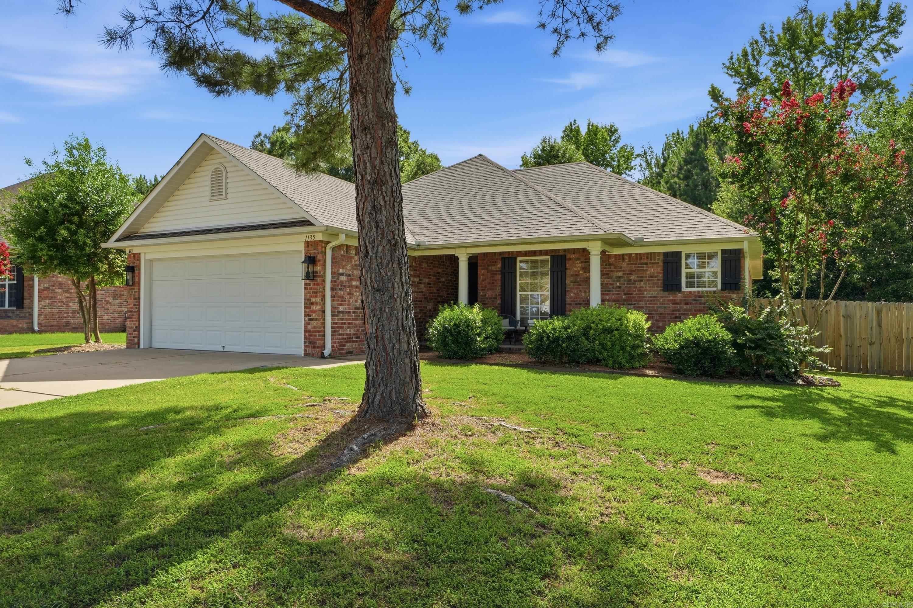 CHESTNUT MEADOWS - Residential