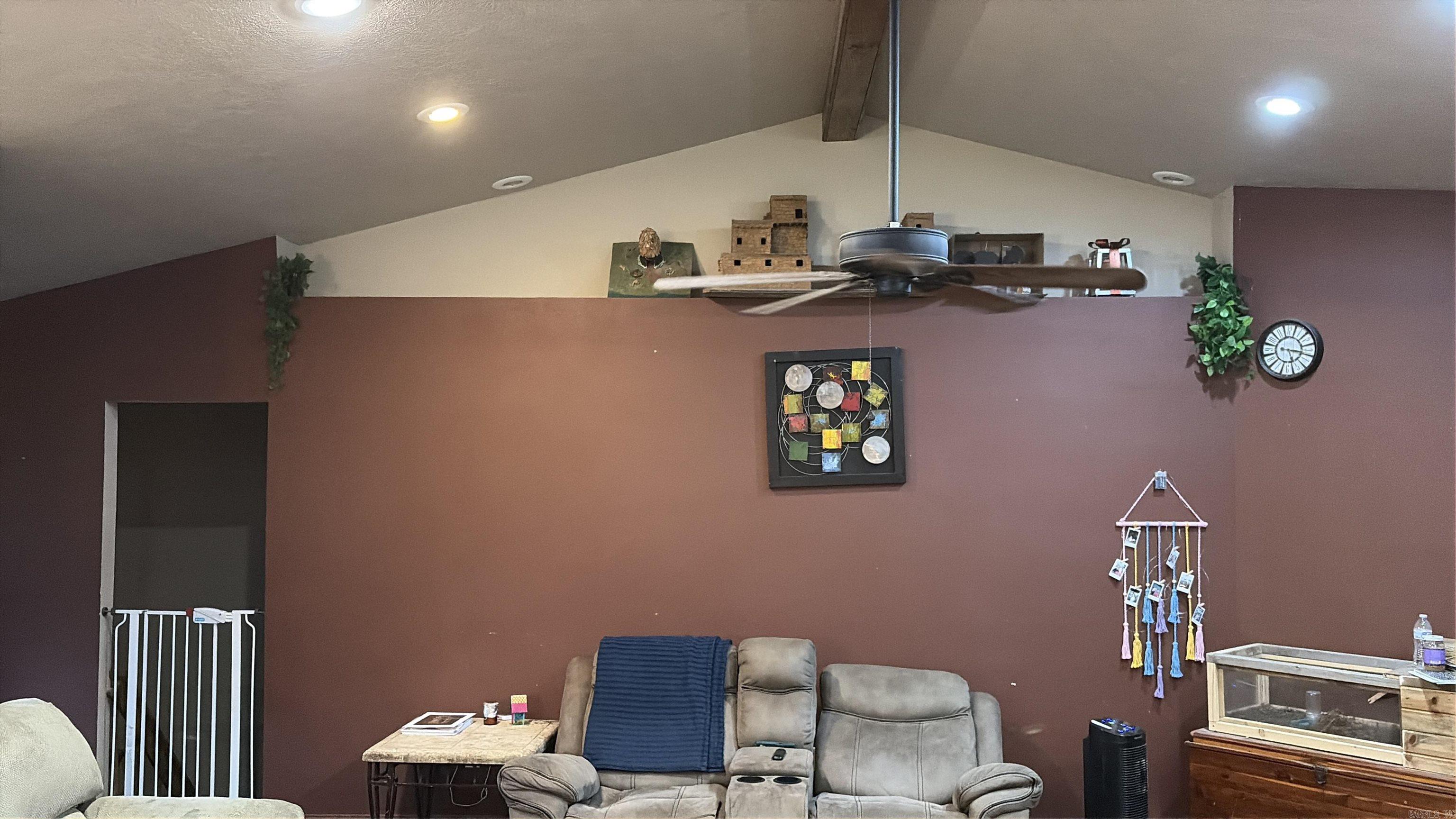 PILOT HILL - Residential