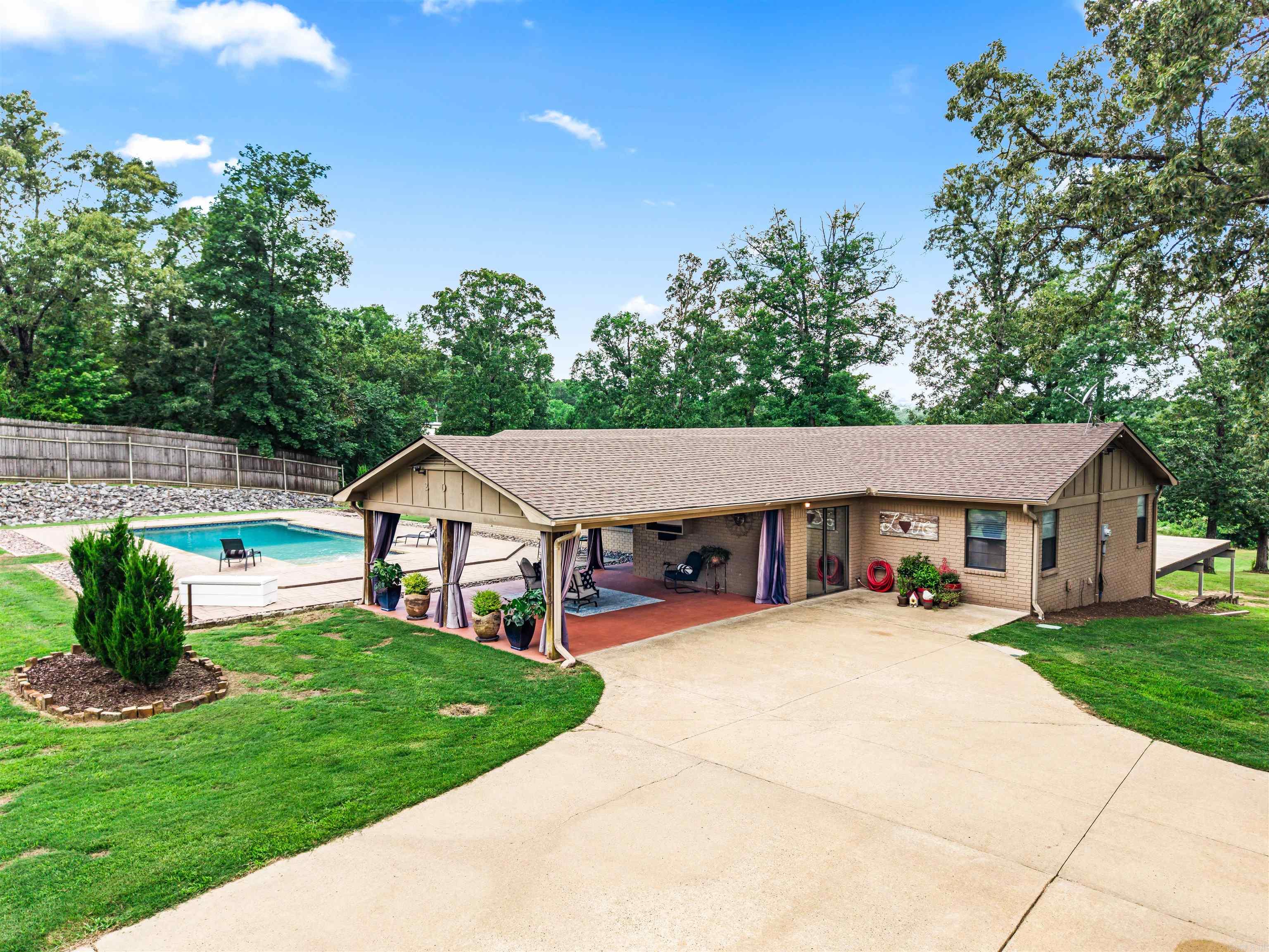 Rolling Hills - Residential