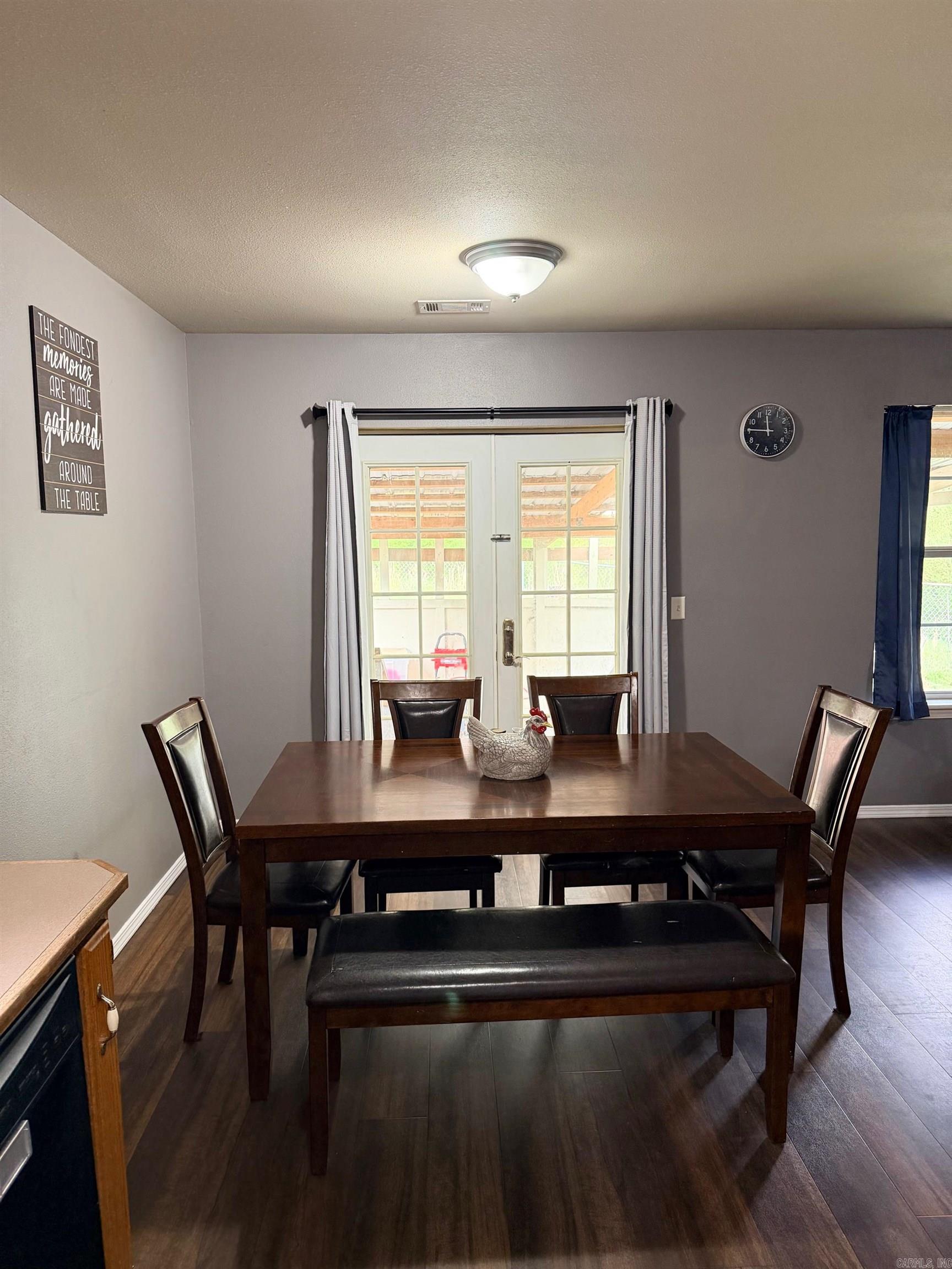 COUNTRY WOODS ESTATES - Residential