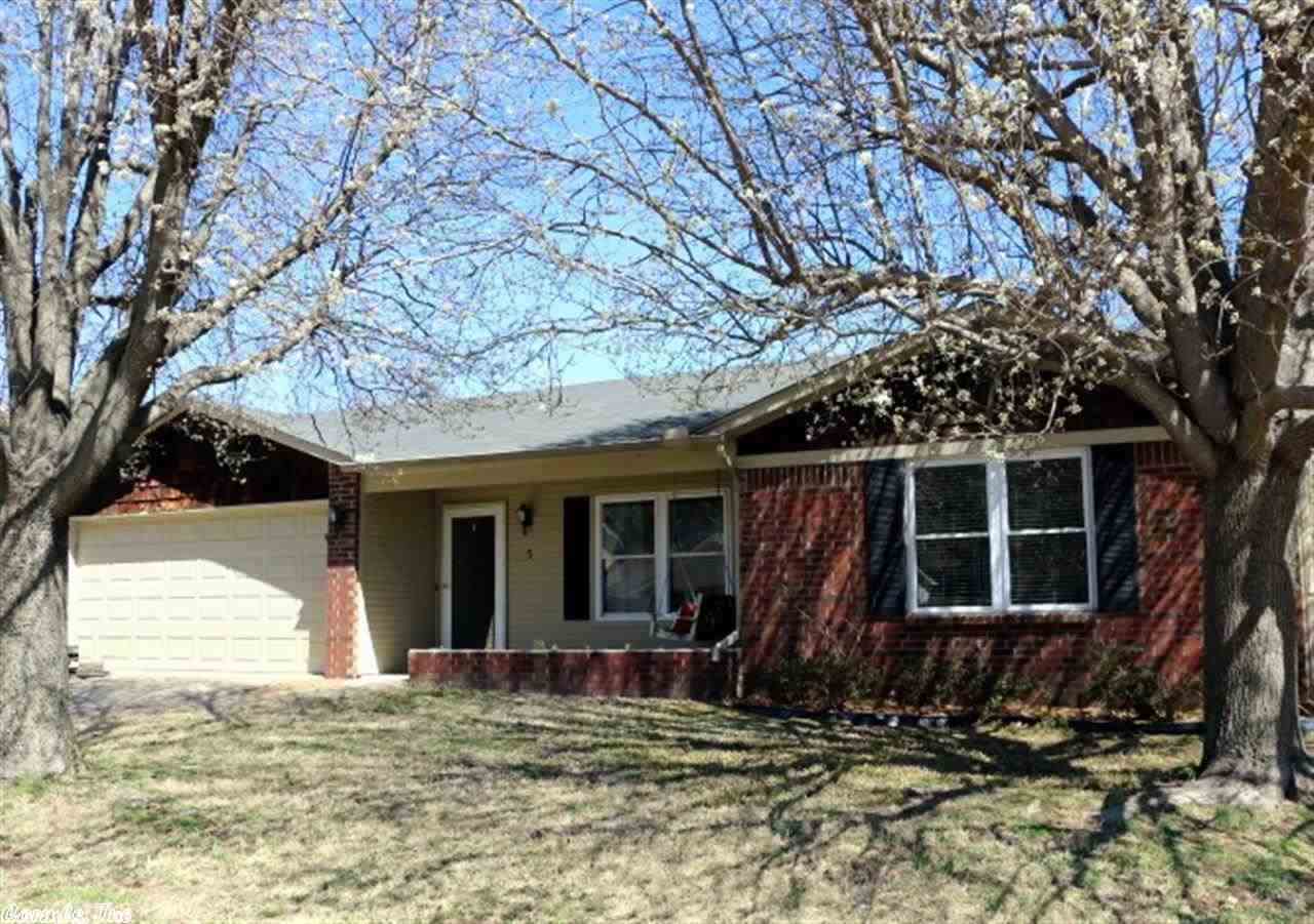This is an ADORABLE home in a great location! "Like New" condition and just minutes from UAMS, and Central Arkansas' major hospitals.  Wonderful features throughout to include an open floor plan with new wood flooring in the den & hall, carpet in the bedrooms only, tile in bath & kitchen, security system, updated baths, large bedrooms, designer colors, fridge and washer & dryer convey, level lot with privacy fencing, tray ceilings in the master bedroom & dining, cathedral ceiling in the den.