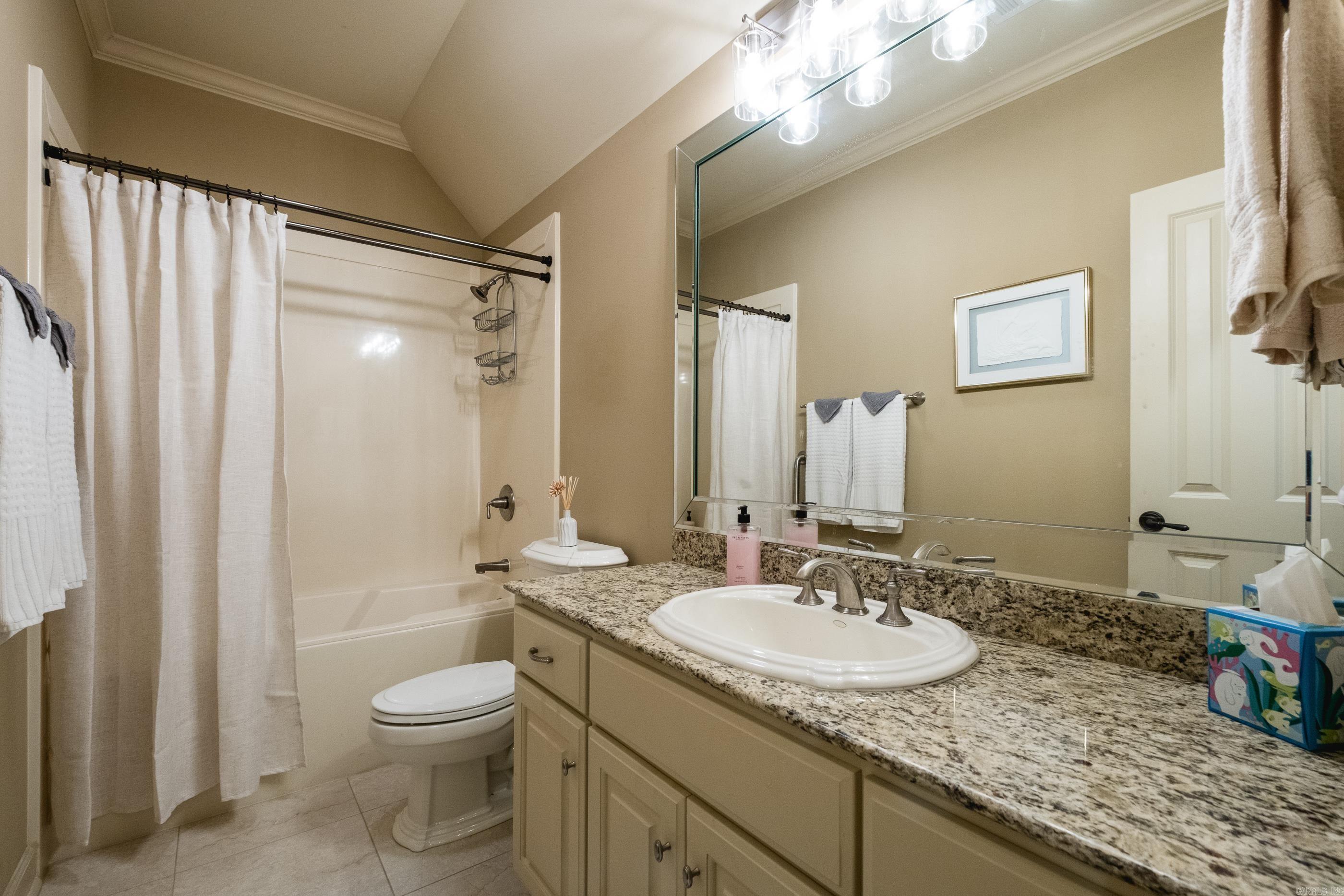 CHENAL VALLEY THE OAKS - Residential