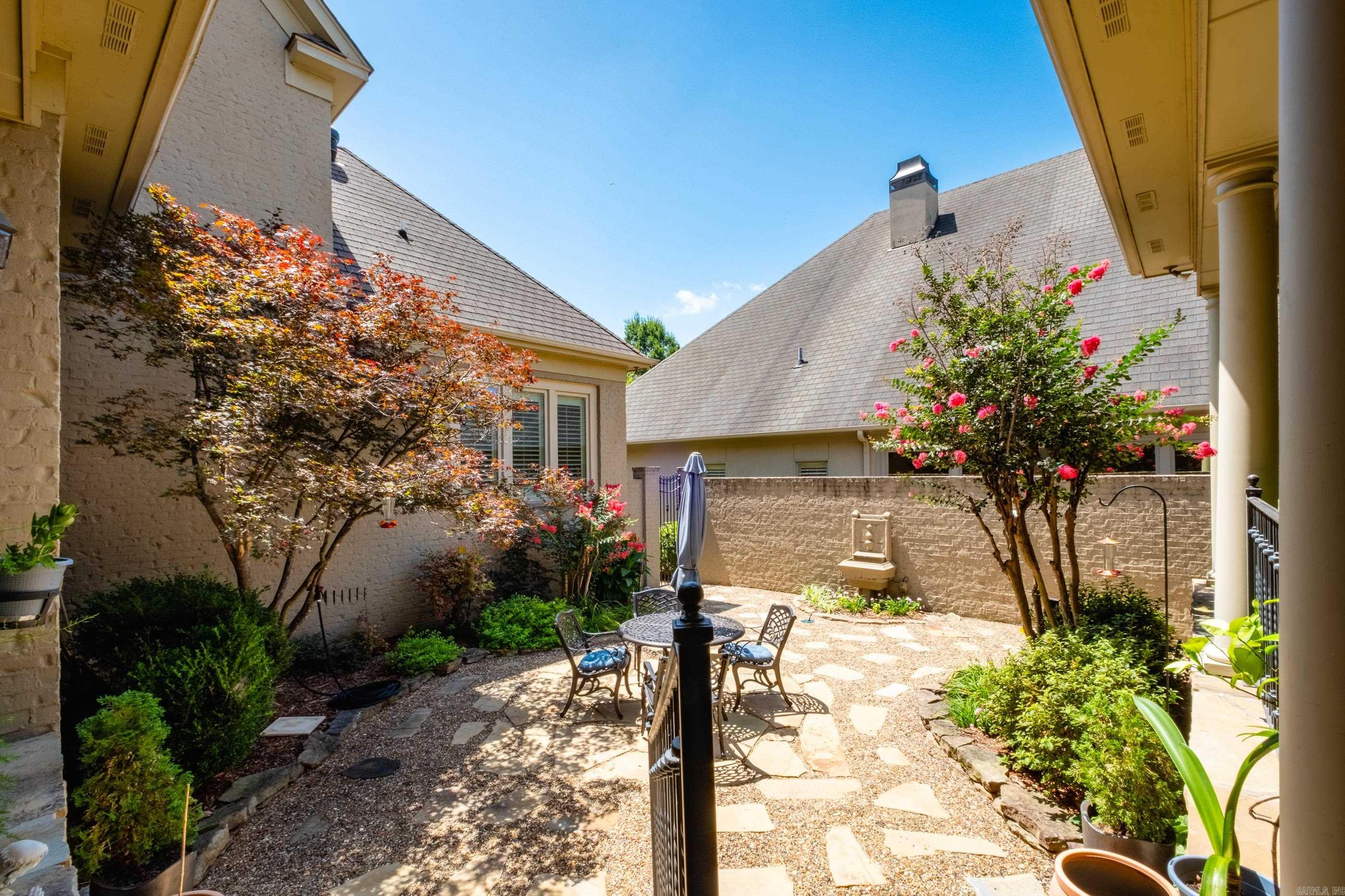 CHENAL VALLEY THE OAKS - Residential