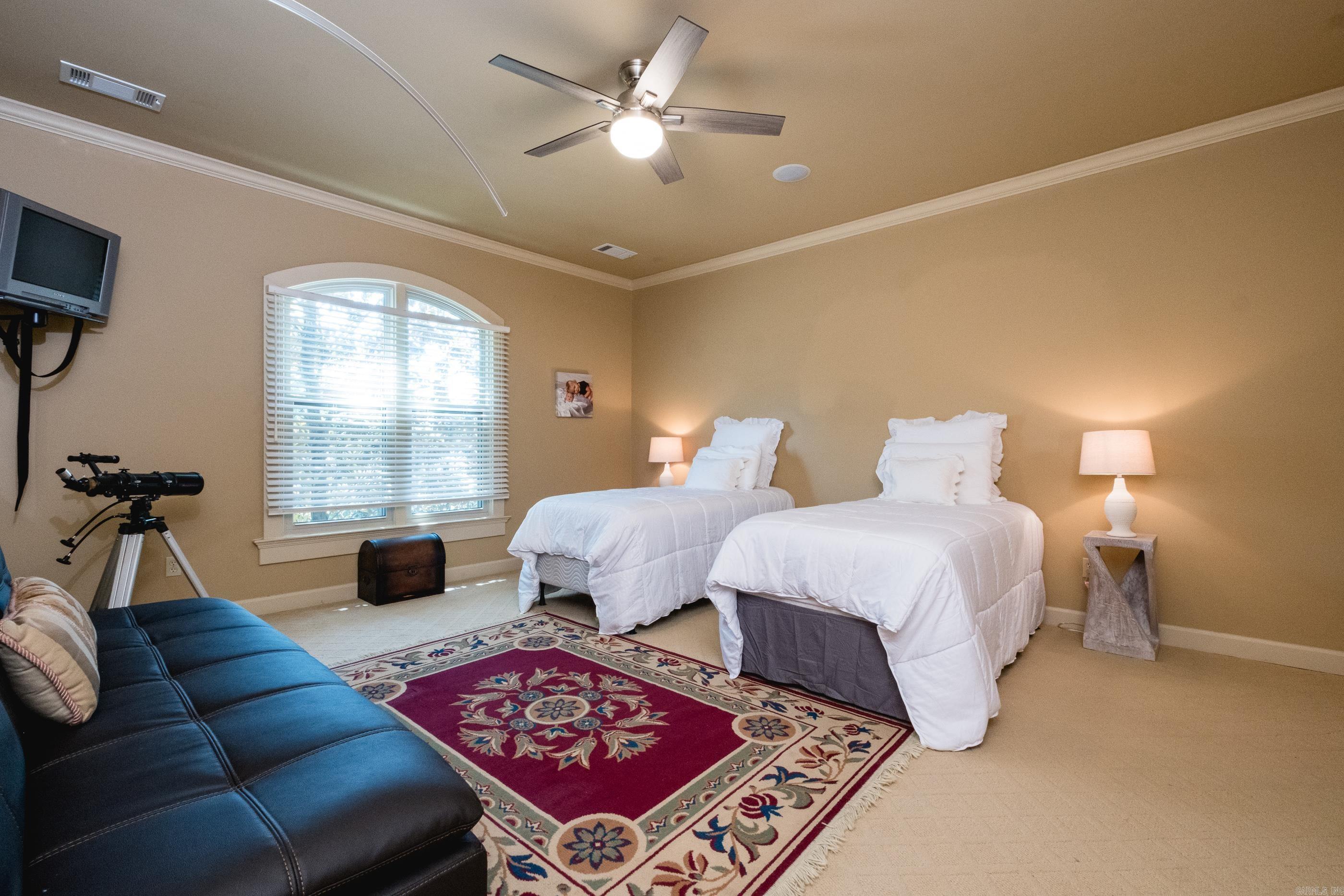 CHENAL VALLEY THE OAKS - Residential