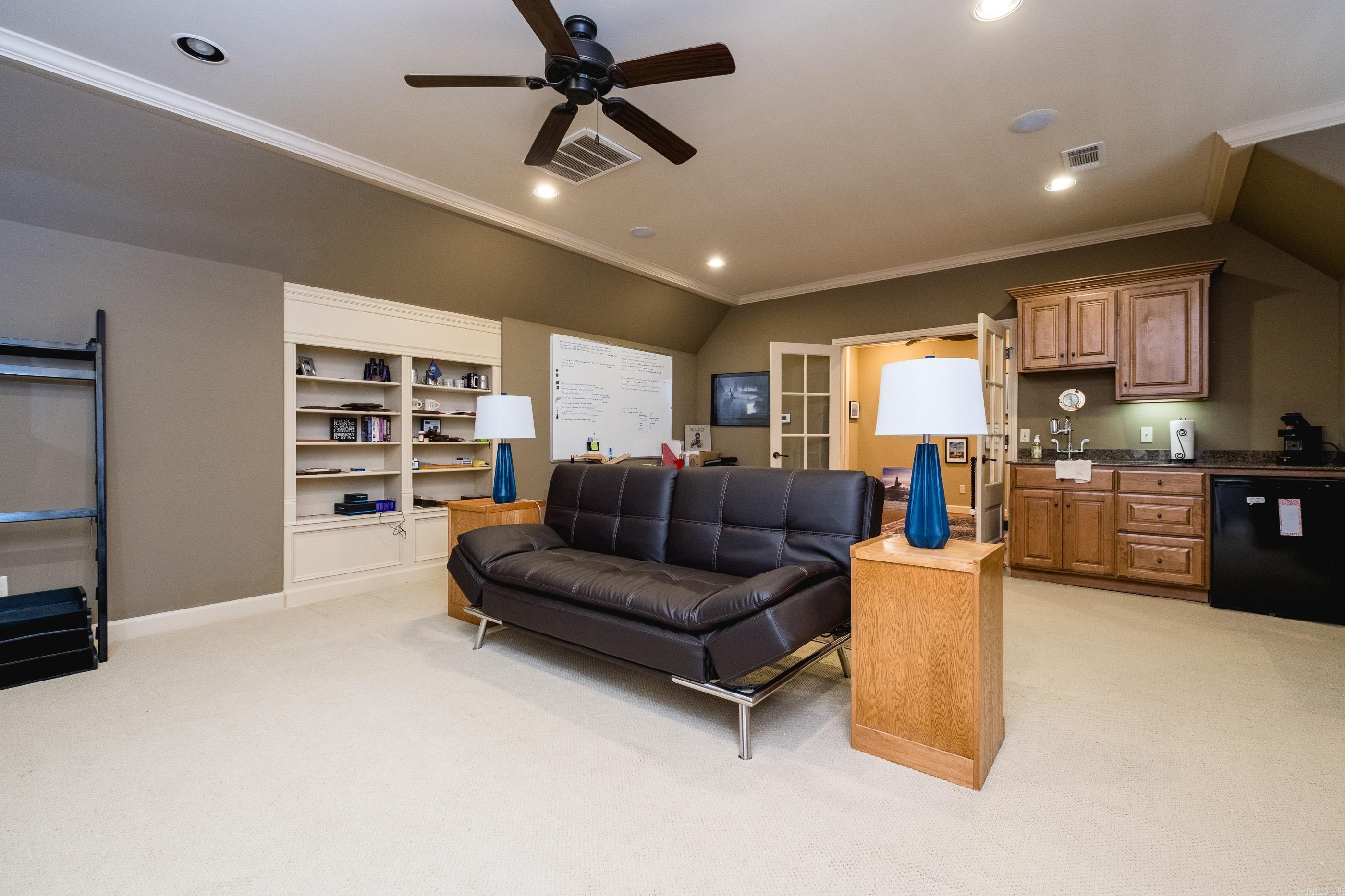 CHENAL VALLEY THE OAKS - Residential