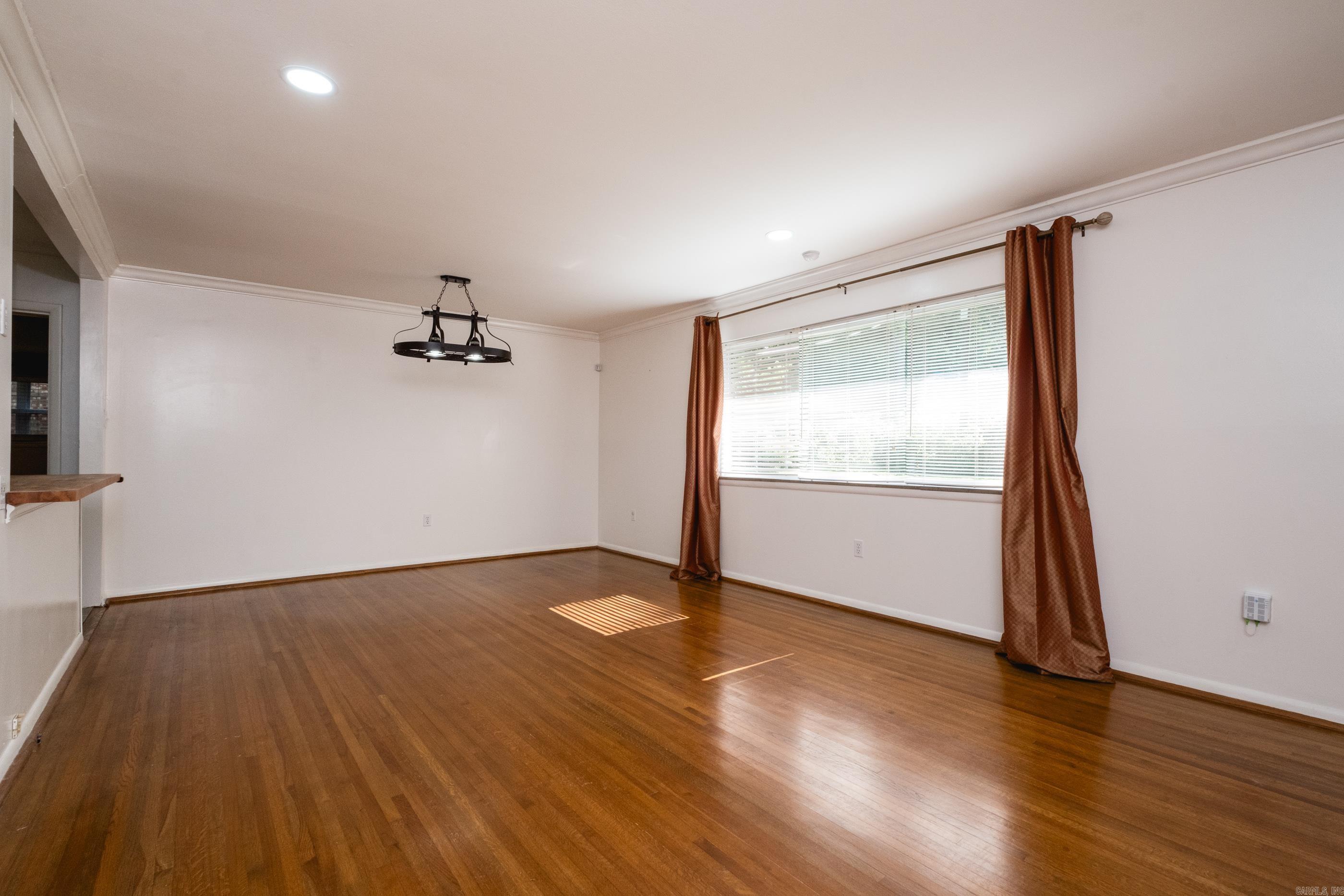 HALL PLAZA - Residential