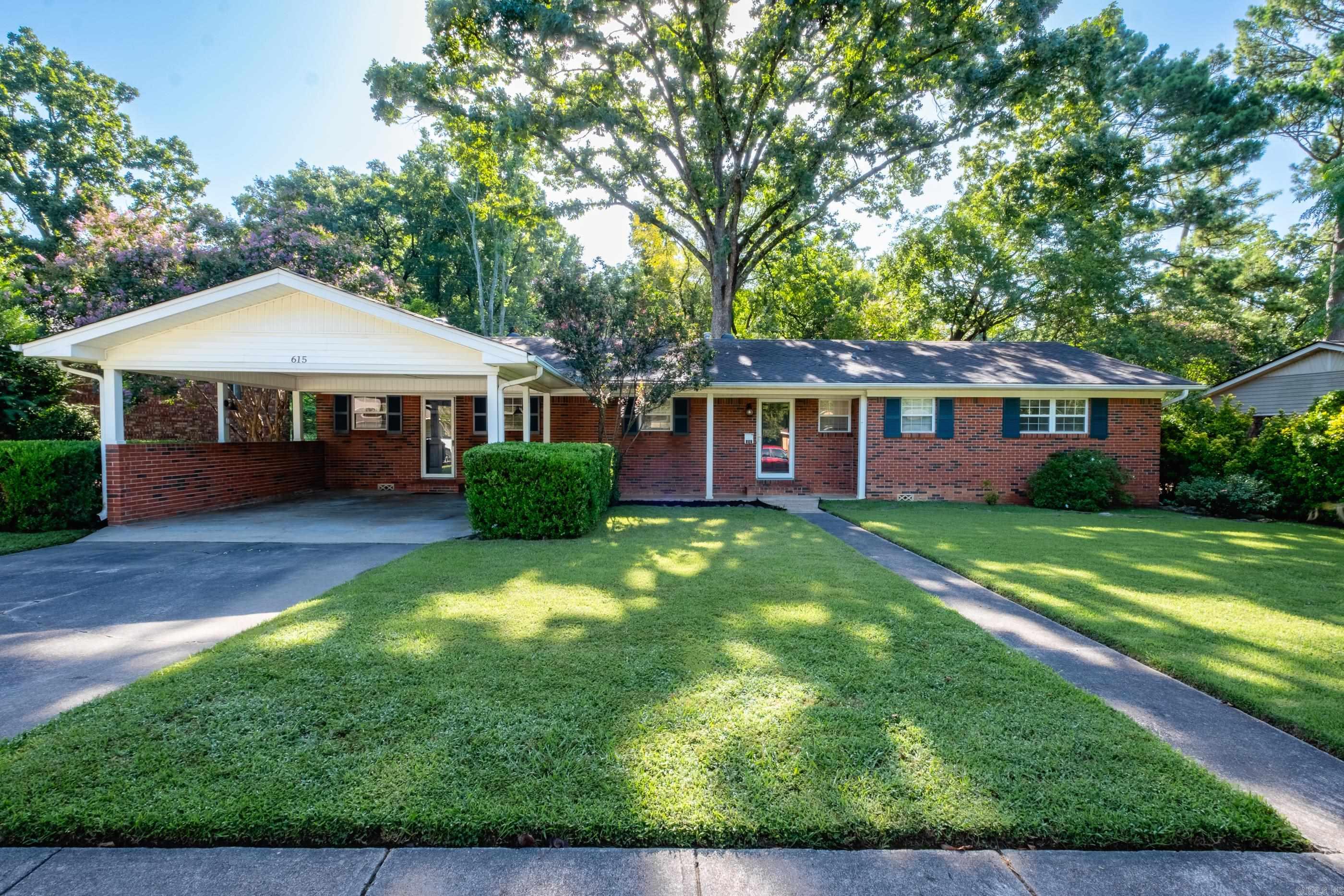 ASSUMABLE 3% INTEREST RATE for qualified buyers!! Charming 3 bed, 2 bath, 1986 sq ft Midtown home with TWO living areas. Open kitchen with butcher block island flows to den, plus a second living area with a fireplace. Fully fenced backyard with patio for pets and entertaining. Gorgeous hardwoods, fresh paint, new can lighting throughout, updated primary bath and laundry room. A must see Midtown home with style, function and location!