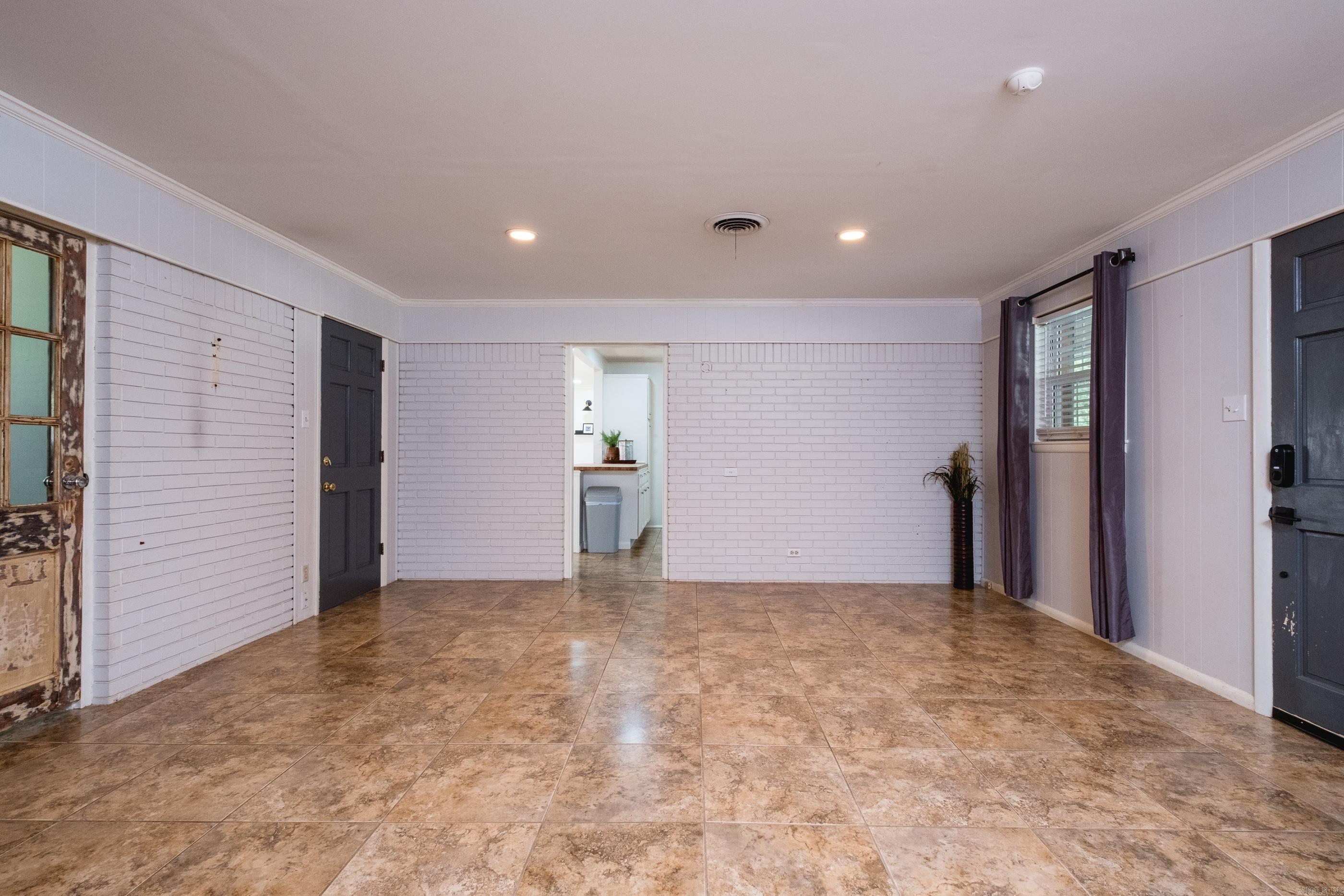 HALL PLAZA - Residential