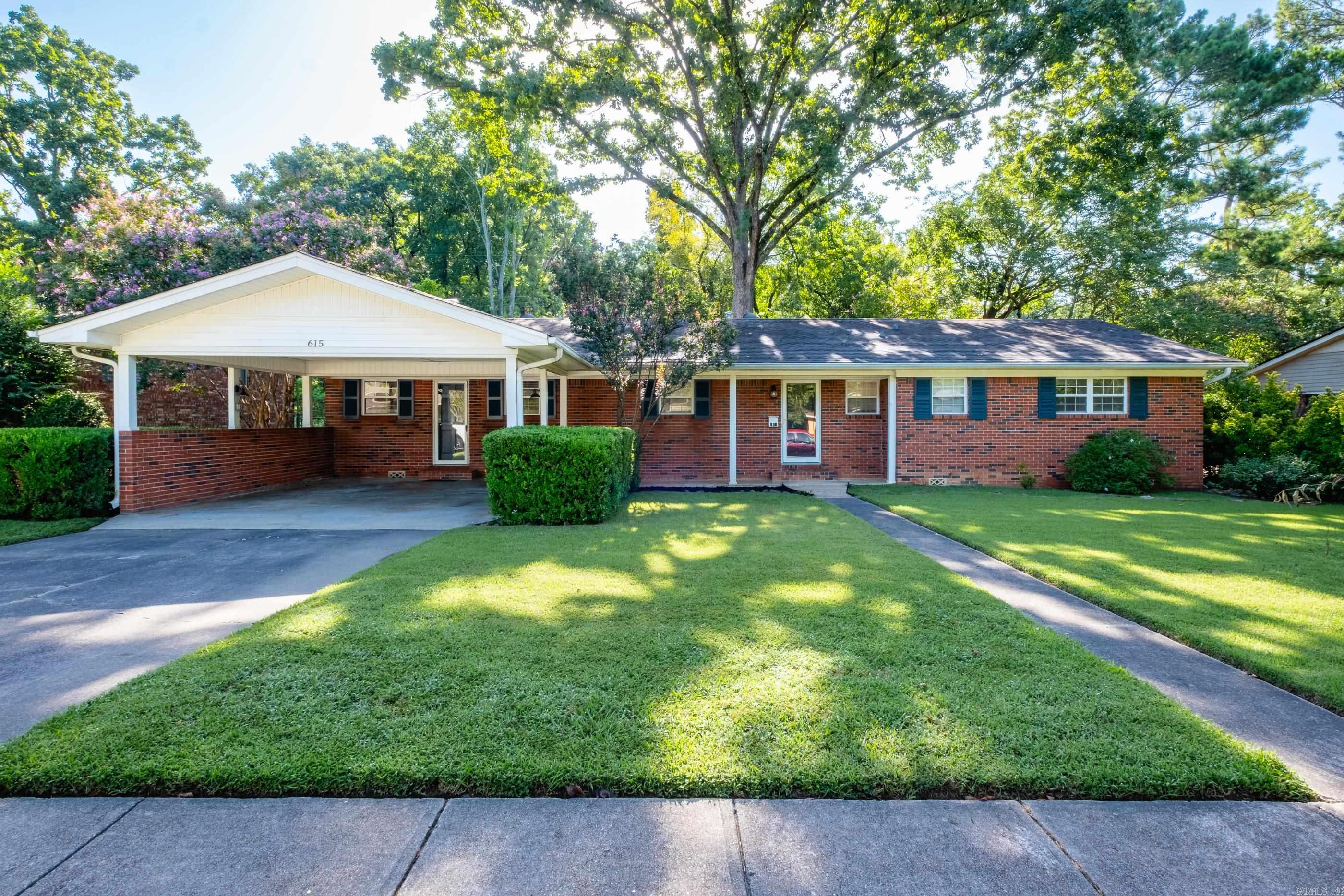 HALL PLAZA - Residential