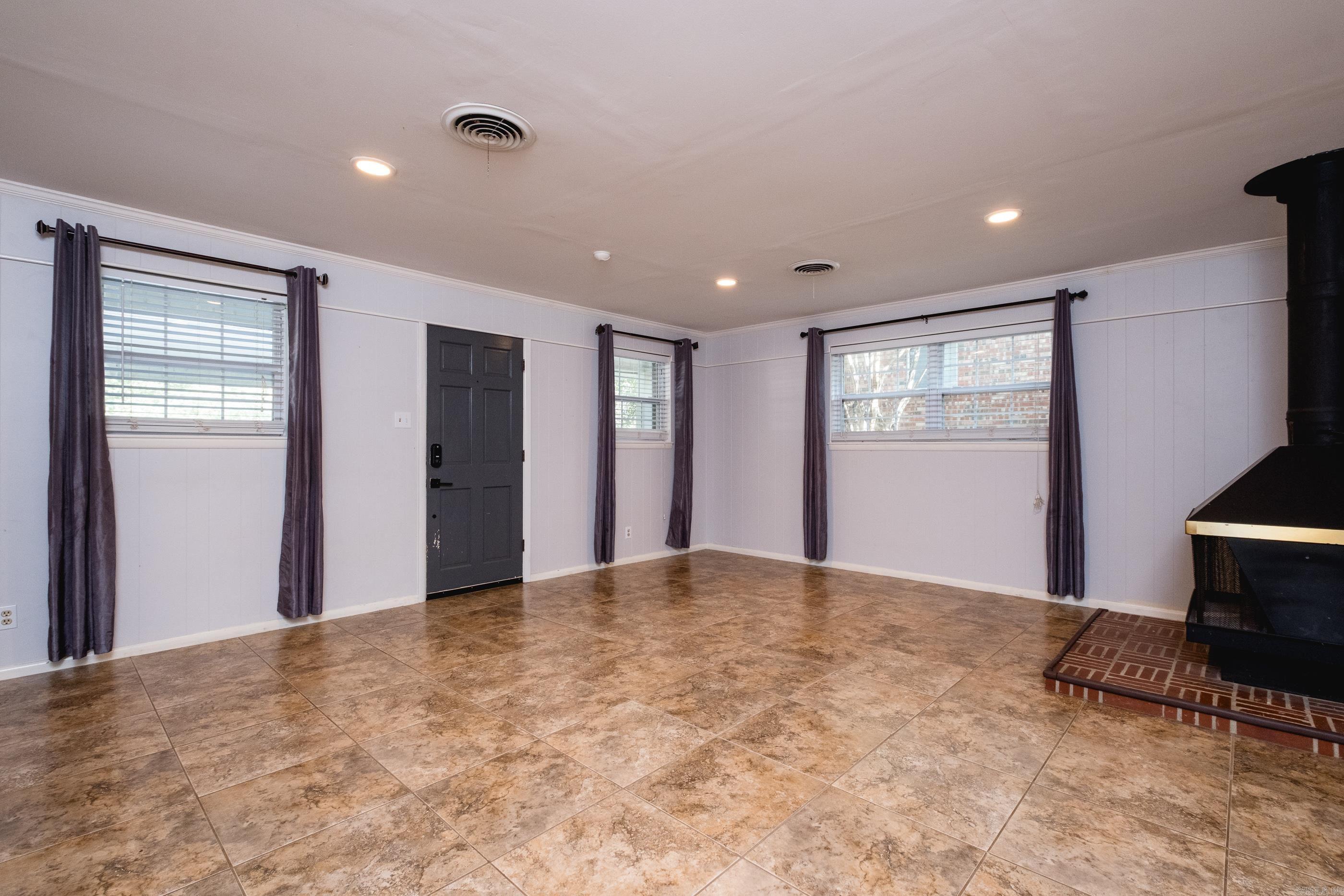 HALL PLAZA - Residential