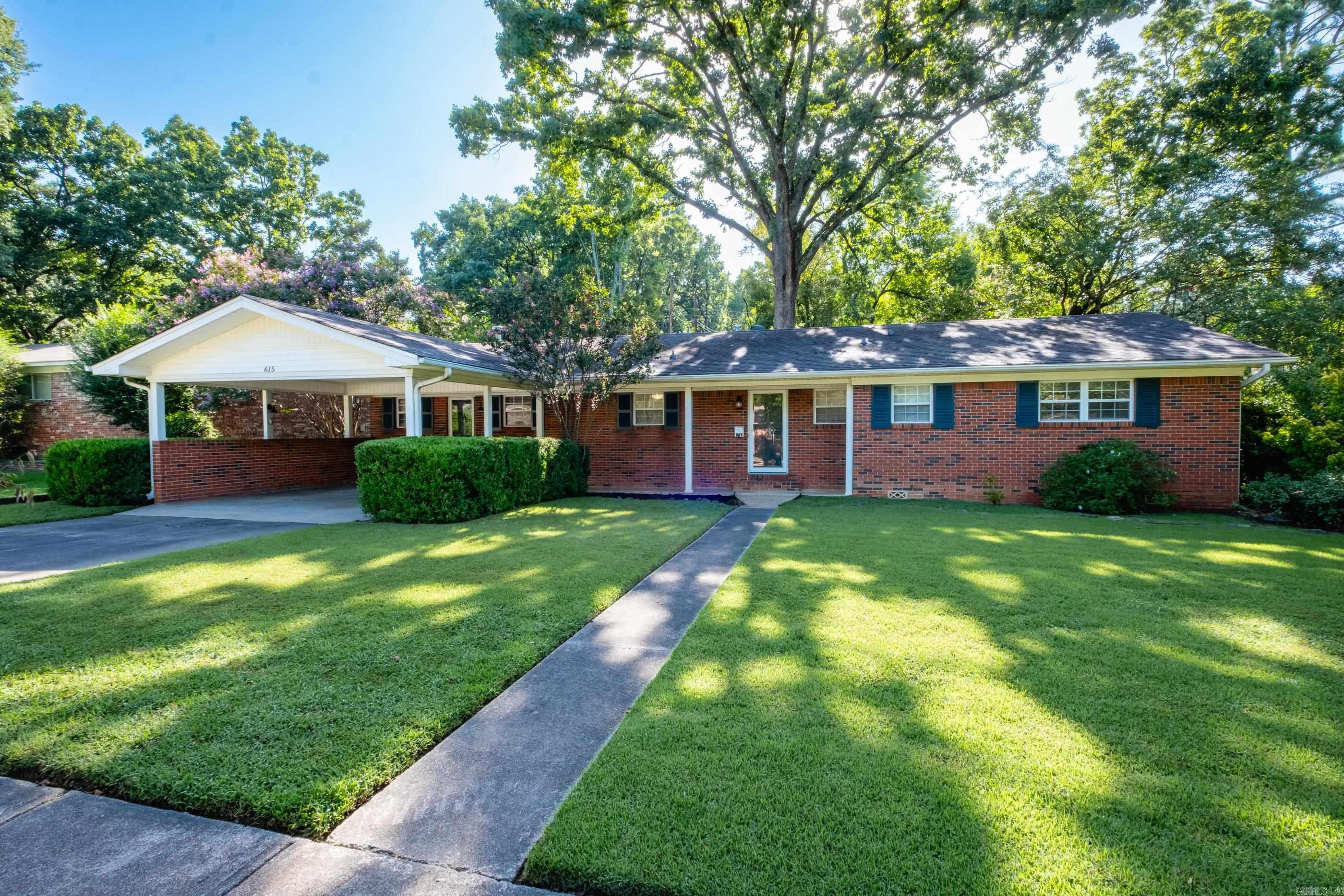 HALL PLAZA - Residential