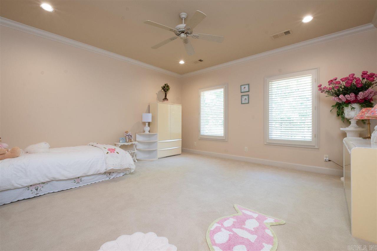 CHENAL DOWNS - Residential