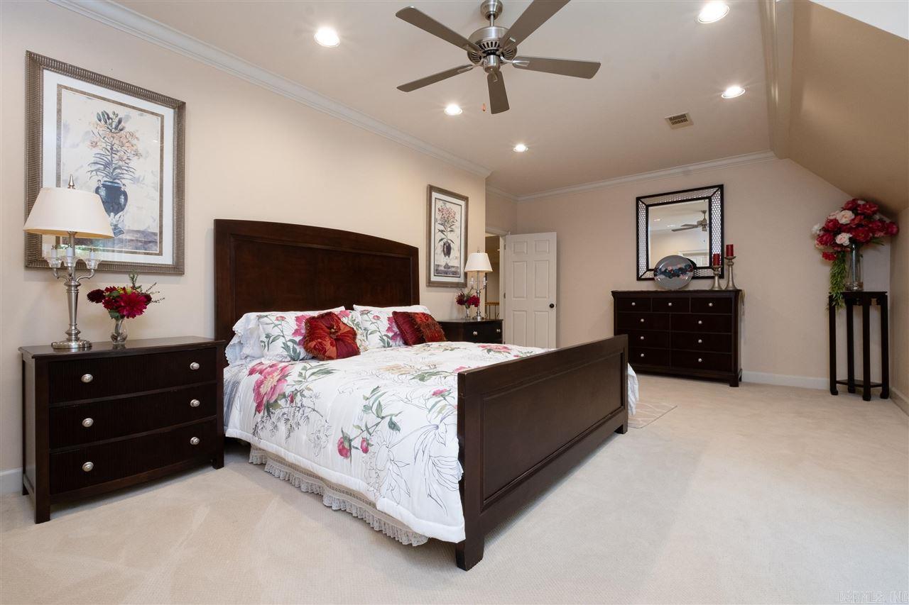 CHENAL DOWNS - Residential