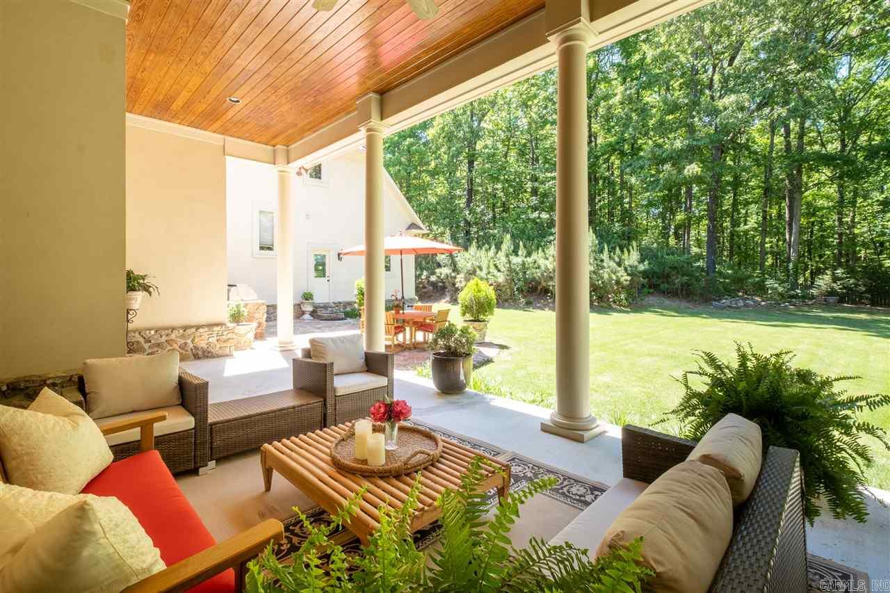 CHENAL DOWNS - Residential